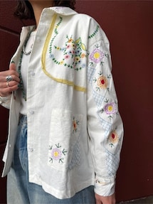 Freada/フリーダ アンブレラ ヨーク 刺繍 シャツジャケットを使った