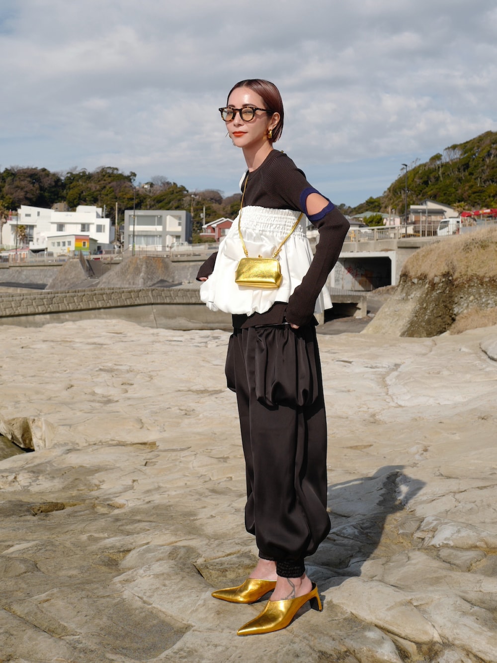 ommo Tシャツ 荻原桃子 ommo Tシャツ 荻原桃子