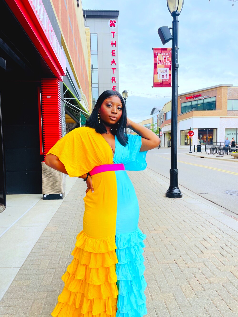 その他のワンピースを着用したレディースの夏コーディネートの2枚目の写真