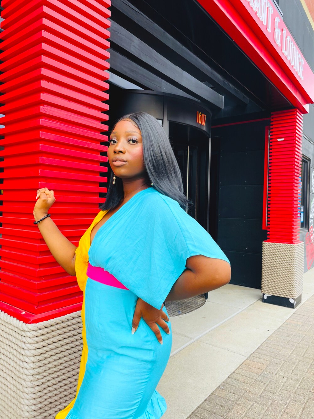 その他のワンピースを着用したレディースの夏コーディネートの3枚目の写真