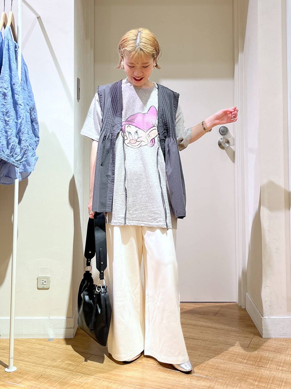 レディースの秋コーディネートの4枚目の写真