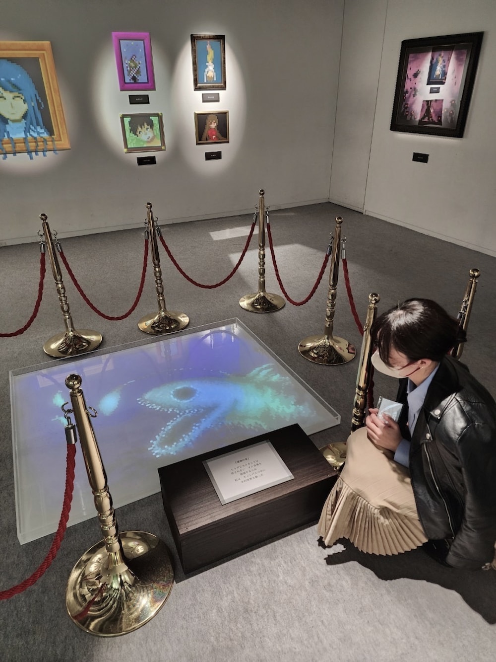 「ゲルテナ展、美術館コーデ、ロングスカート、シャツスタイル」｜「Fashion Letterのエコレザー ダブルライダースジャケット ライトアウター（ライダースジャケット、ブラック系）」を使った、むぎちゃんさん（レディース・163cm）の春コーディネートの2枚目の写真