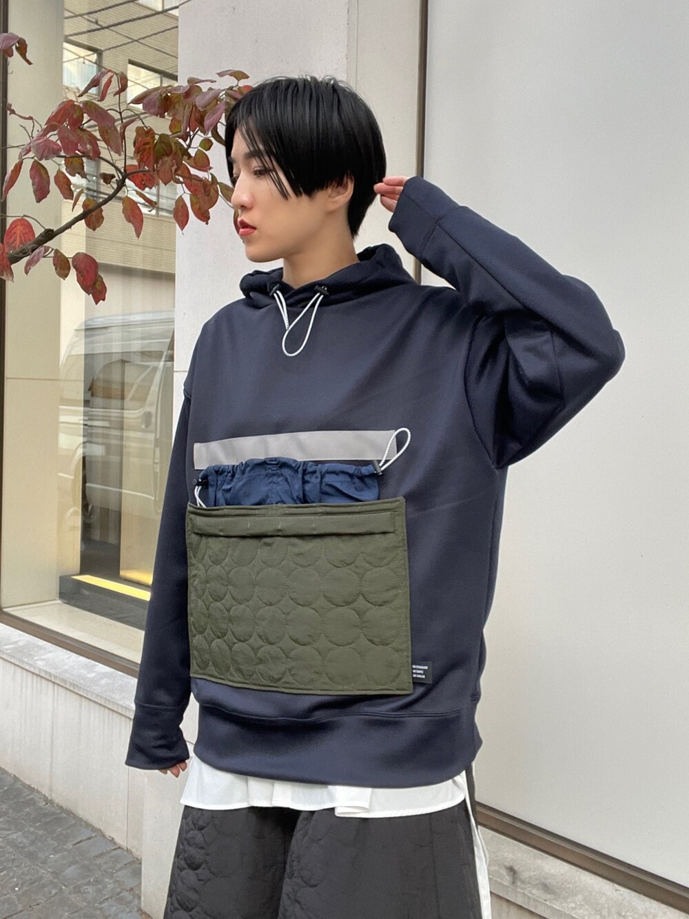 サークルキルティングポケットフーディを使った人気ファッション