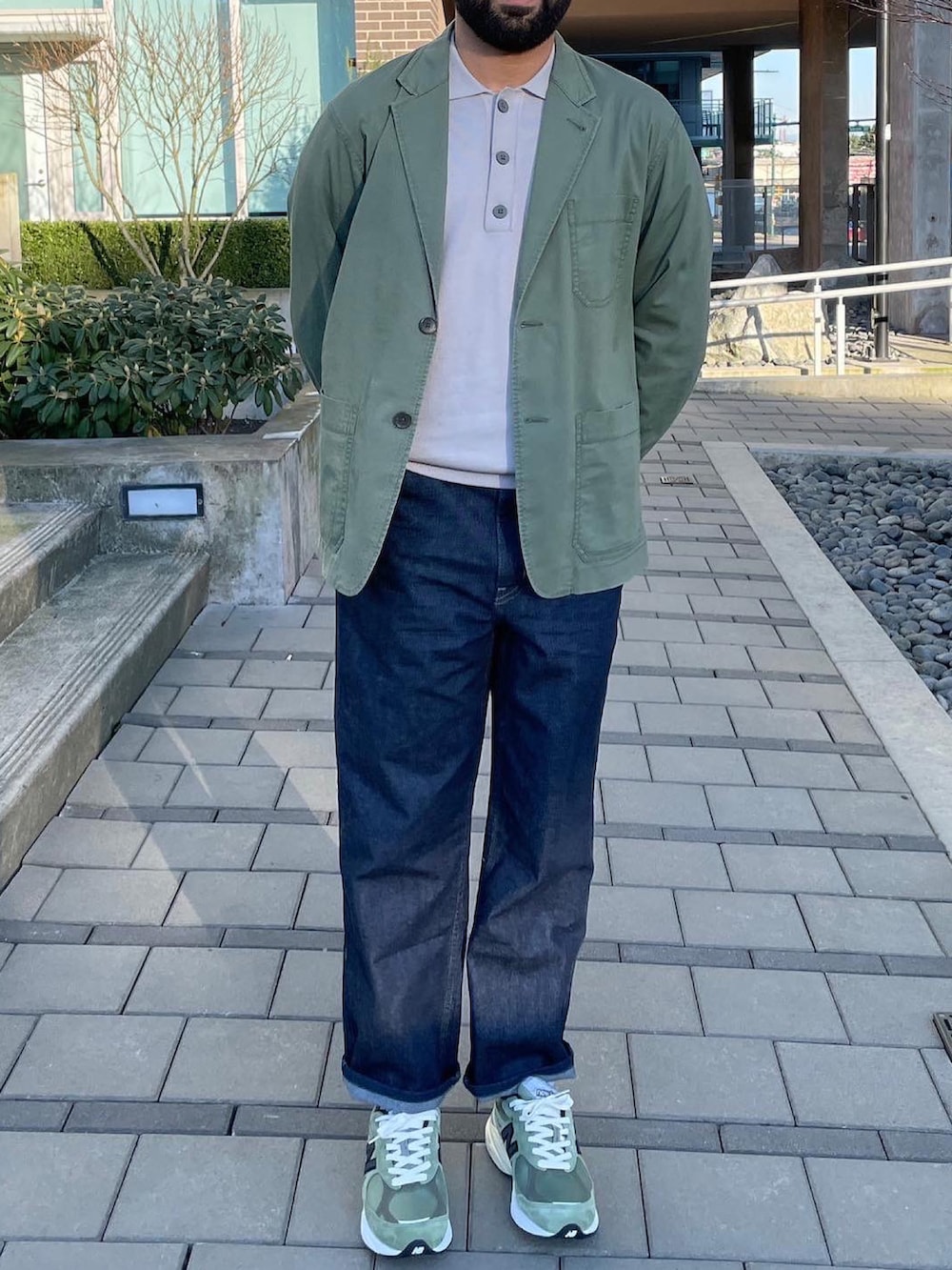「summer」｜「AIME LEON DOREのアイテム（ハット、グリーン系）」を使った、アルンさん（メンズ・170cm）の春コーディネートの2枚目の写真