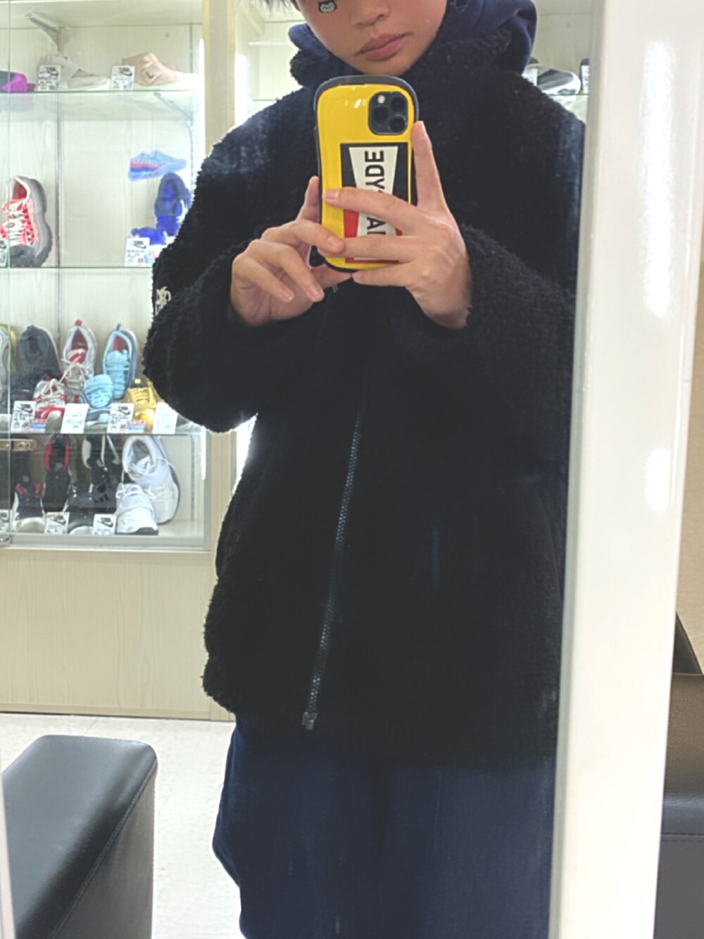 「ワイドパンツ、シンプル、低身長」｜「GUのデニムバルーンアンクルパンツ（パンツ、その他）」を使った、ikakunさん（メンズ・163cm）の春コーディネートの2枚目の写真