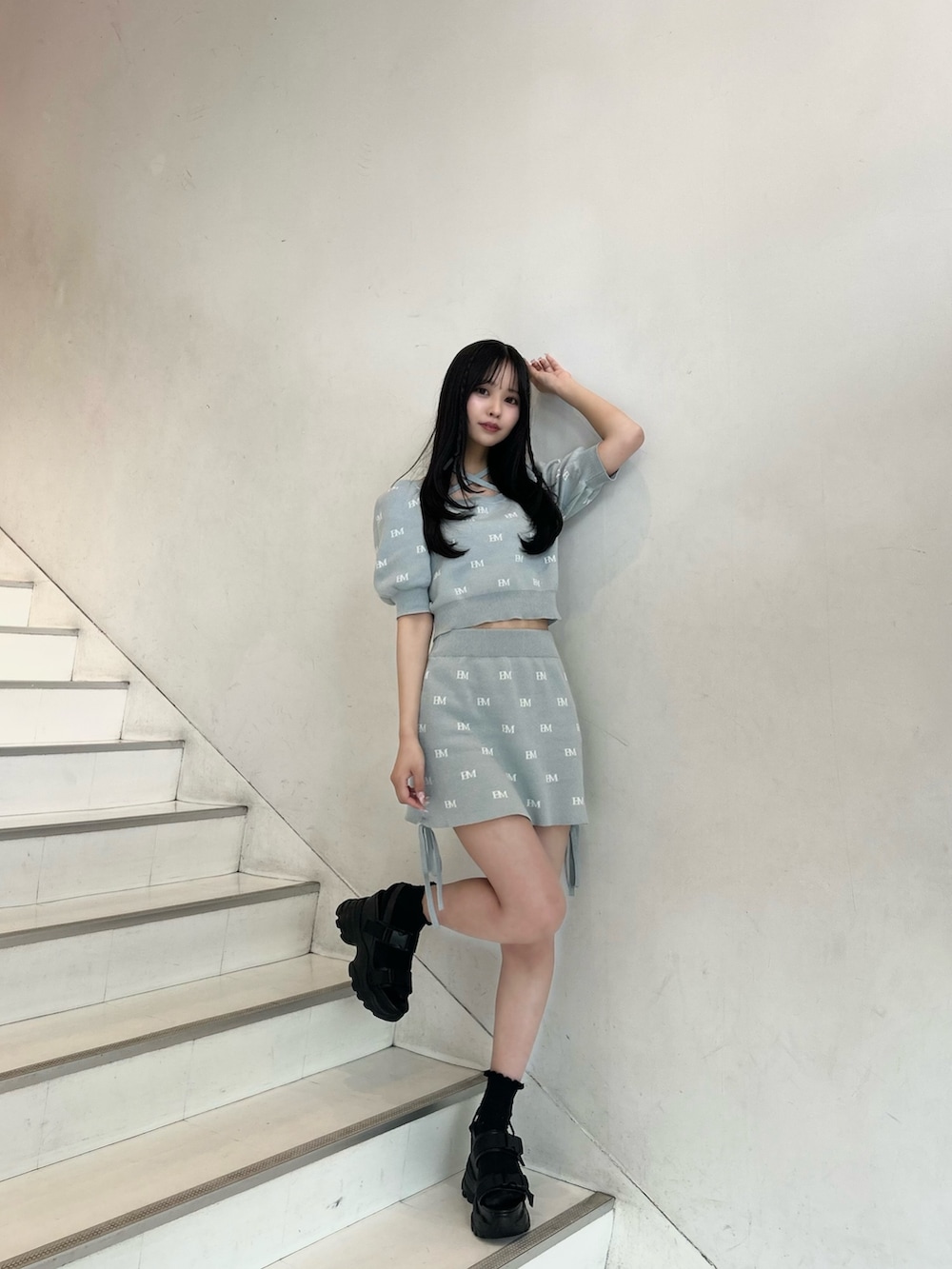 EATME ロゴニットトップス スカート セットアップ 奈緒(EATME)｜EATMEのニット/セーターを使ったコーディネート - WEAR