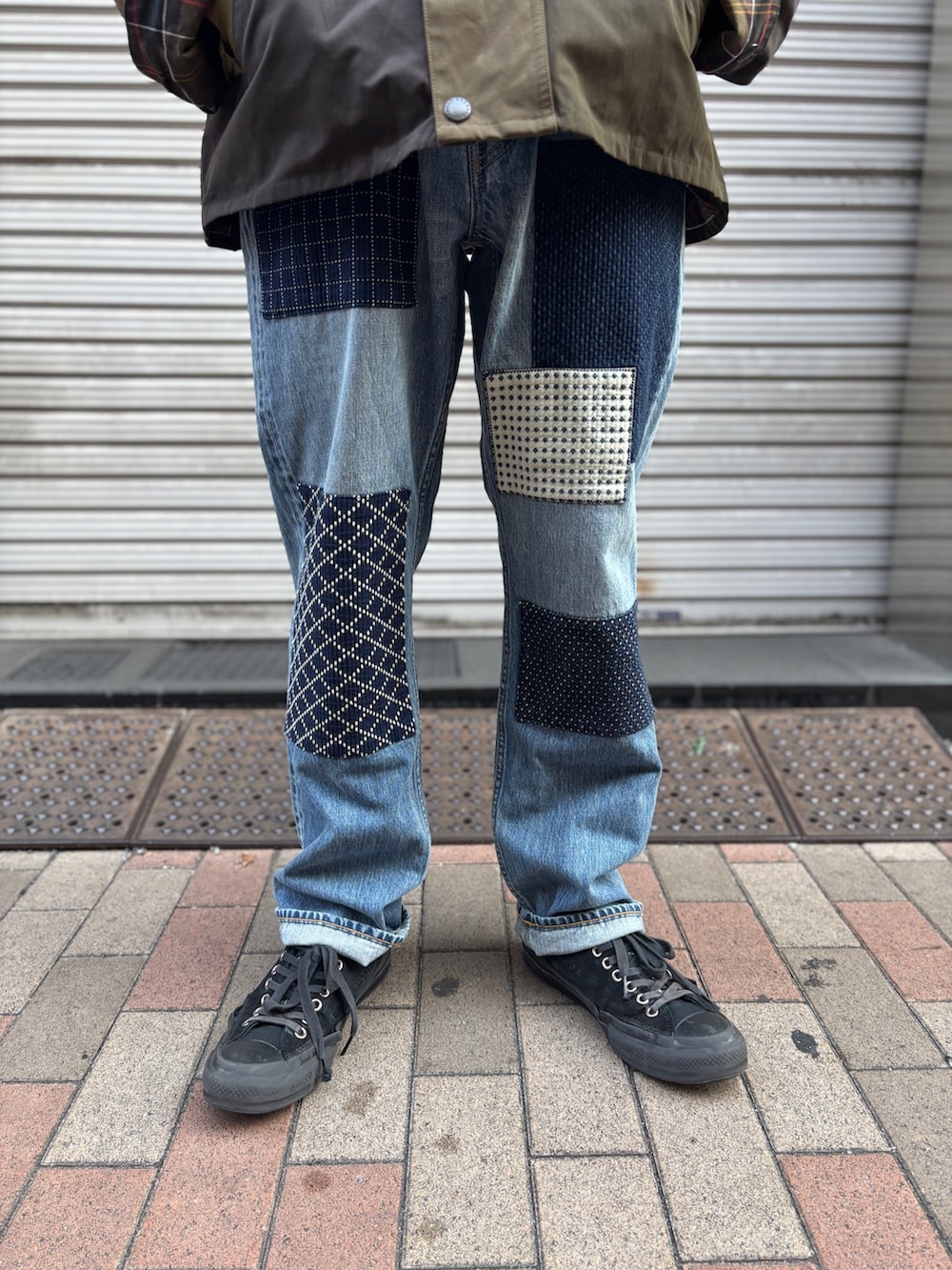 「冬アウター、秋コーデ、冬コーデ、アウター、barbour、デニム、デニムパンツ、アメカジ、アメカジコーデ、クリスマスに着たい服」｜「BarbourのBARBOUR × BEAVER/バブアー×ビーバー  別注 TRANSPORT 24（ブルゾン、その他）」を使った、スバルさん（メンズ・165cm）の冬コーディネートの3枚目の写真