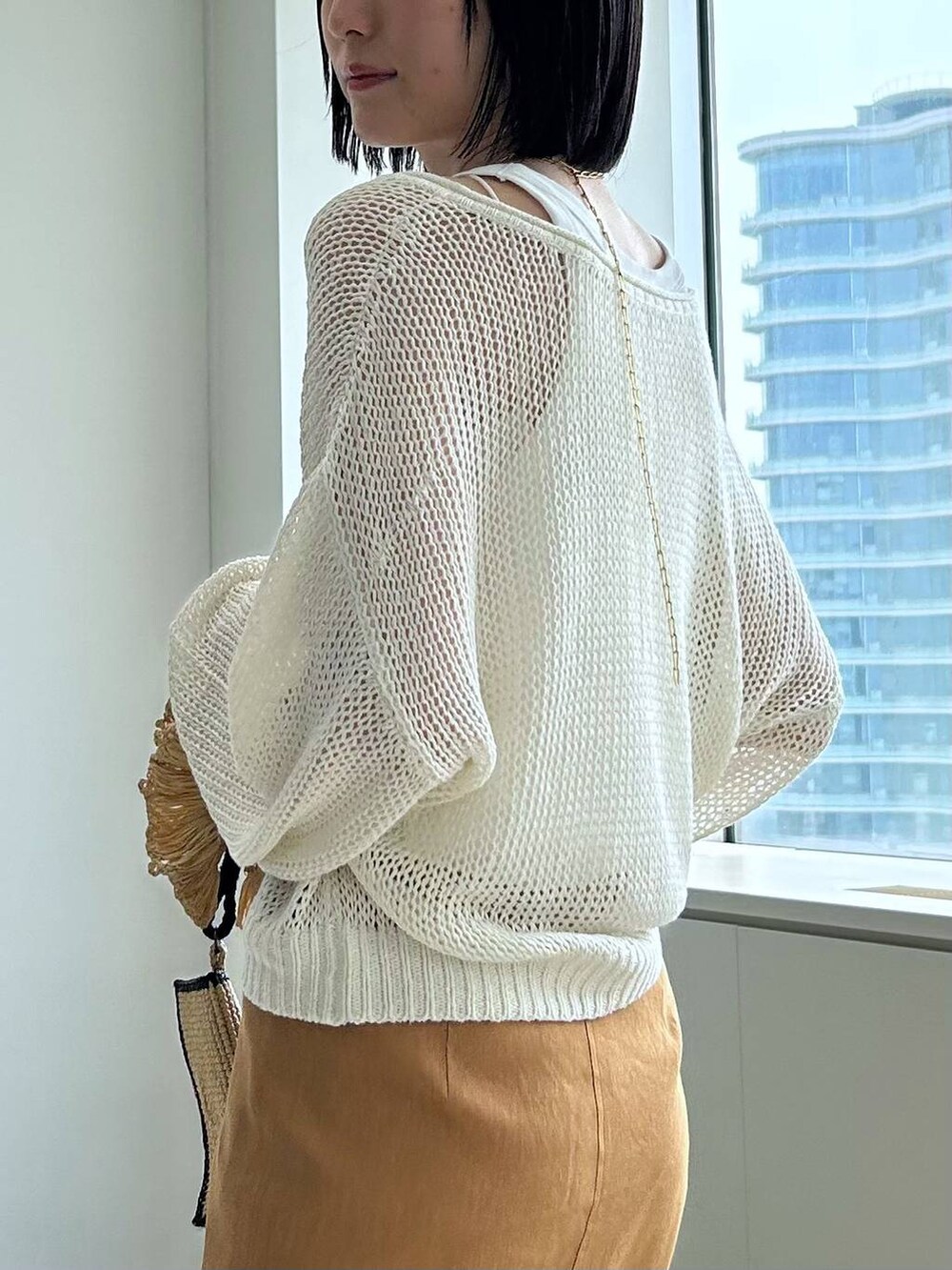 「高身長、きれいめ、リラックス、BABYLONE、骨格ウェーブ、ワントーン、きれいめカジュアル、シンプルコーデ、シアートップス、リネン・透けアイテム」｜「BABYLONEのリネンレーヨンストレッチスカート（スカート、イエロー系）」を使った、bl_chiiさん（レディース・170cm）の春コーディネートの5枚目の写真