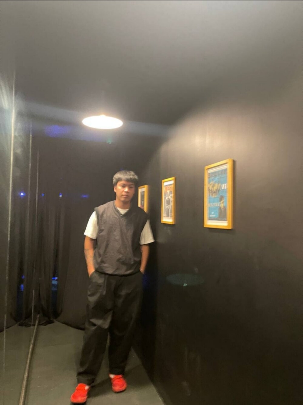 Anthonyさんの（CAMPER）を使ったコーディネートの3枚目の写真