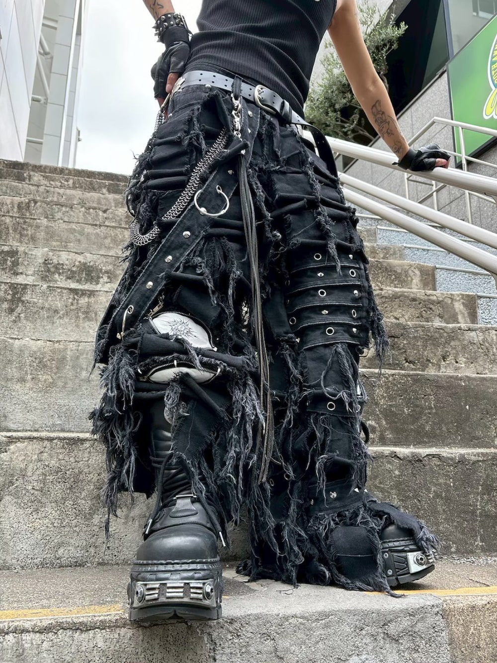 UNIZ】BLACK MONSTER PANTS / 【ユニズ】ブラックモンスターダメージ