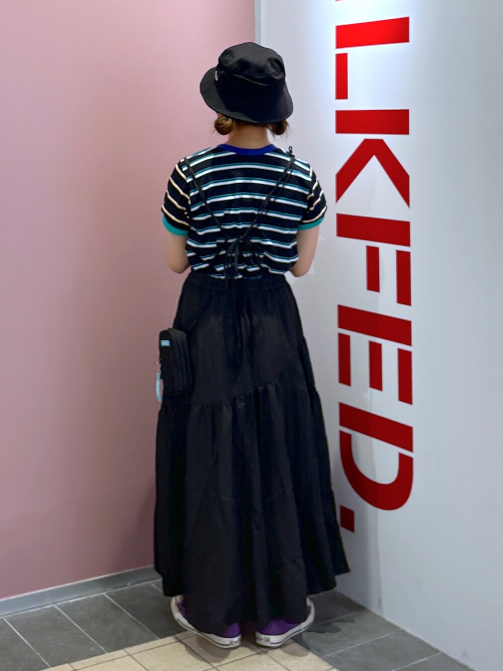 「WEARyouthコーデ、初夏コーデ、大人カジュアル、おしゃれさんと繋がりたい、ミルクフェド、ミルクフェド(MILKFED.)、MILKFED.、ootd、夏コーデ、低身長、骨格ウェーブ、NEW ERA、ストライプ、3wayワンピース、3wayスカート」｜「MILKFED.のMILKFED.xNEW ERA BAR HAT（ハット、グリーン系）」を使った、レイナさん（レディース・154cm）の春コーディネートの3枚目の写真