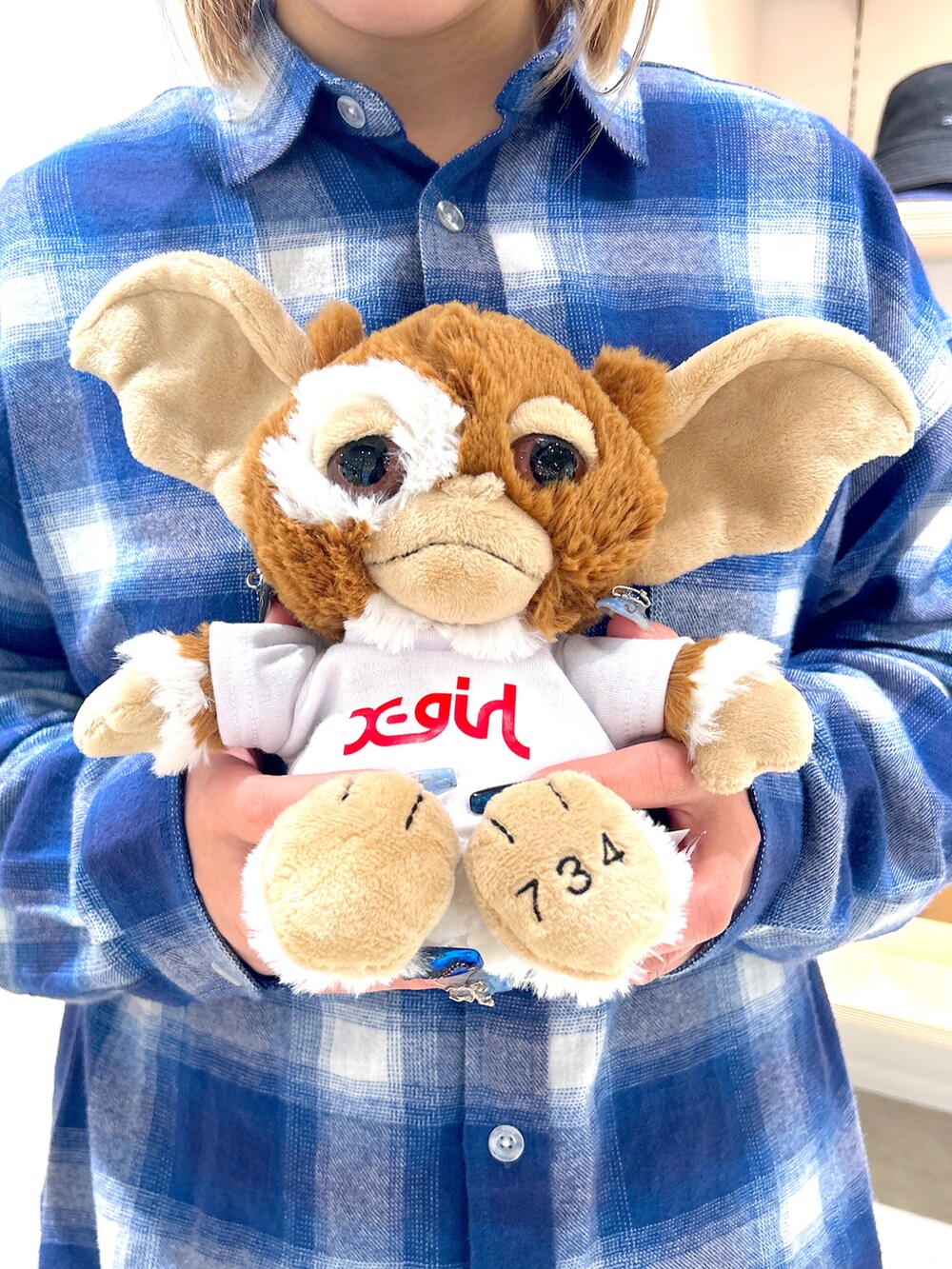 「ootd、xgirl、x-girl、Xgirl_ootd、xgirl原宿、ネルシャツ、キャップ、グレムリン、スウェット、スウェットパンツ」｜「X-girlのMILLS LOGO DAMAGE CAP（キャップ、グリーン系）」を使った、あんなさん（レディース・157cm）の冬コーディネートの3枚目の写真