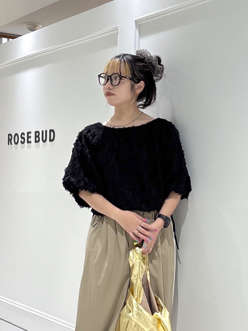 ãŽãŒã«ãç³»ã®ãšã³ããã°/ãµãããã°ãããŒãžã¥ç³»ã®ãã®ä»ãã³ãããã©ãã¯ç³»ã®ã·ã£ã/ãã©ãŠã¹ãççšããã¬ãã£ãŒã¹ã®å€ã³ãŒãã£ããŒãã®6æç®ã®åç