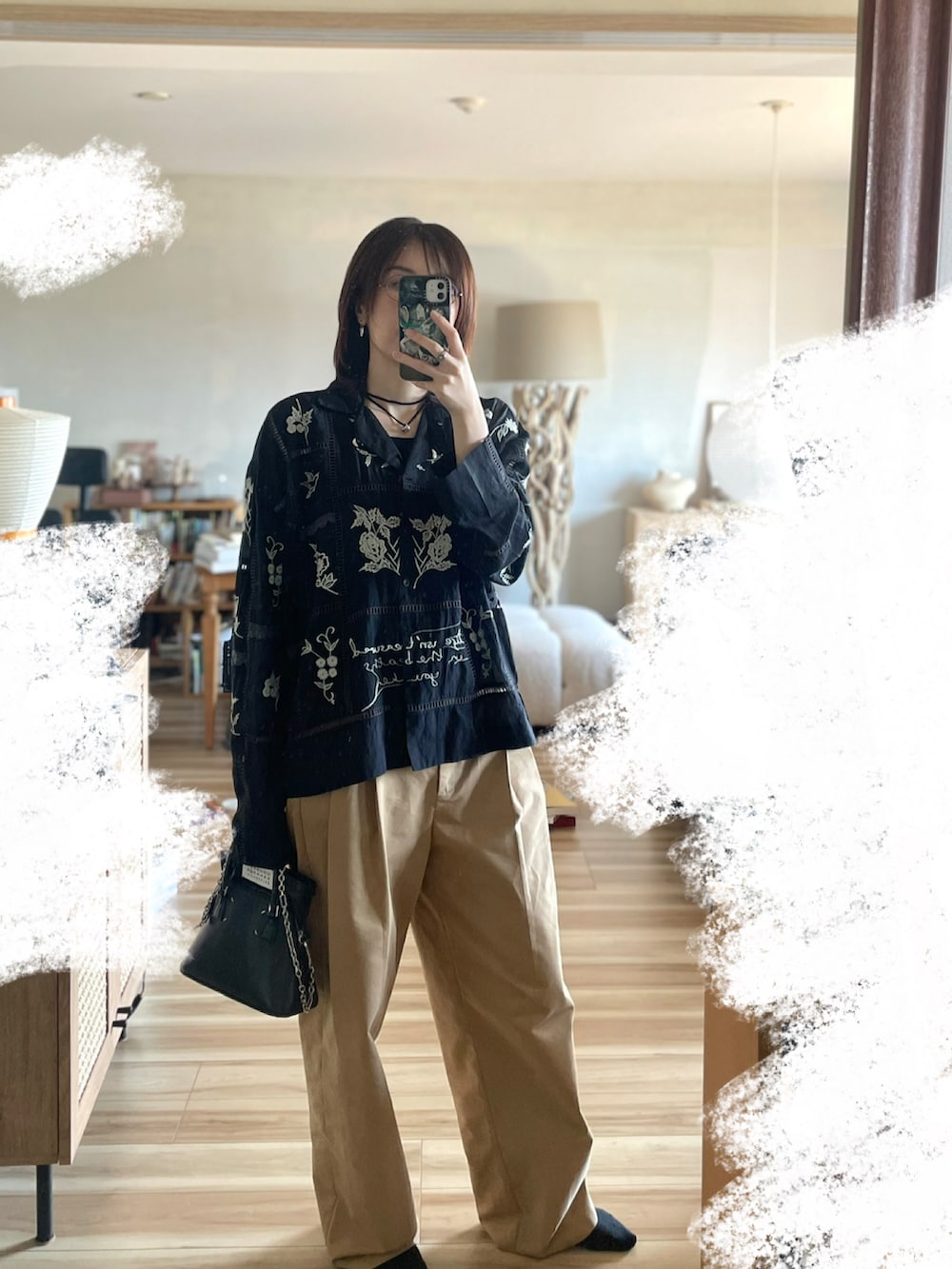 TODAYFULのアイテムを使った「刺繍シャツ」の人気ファッション