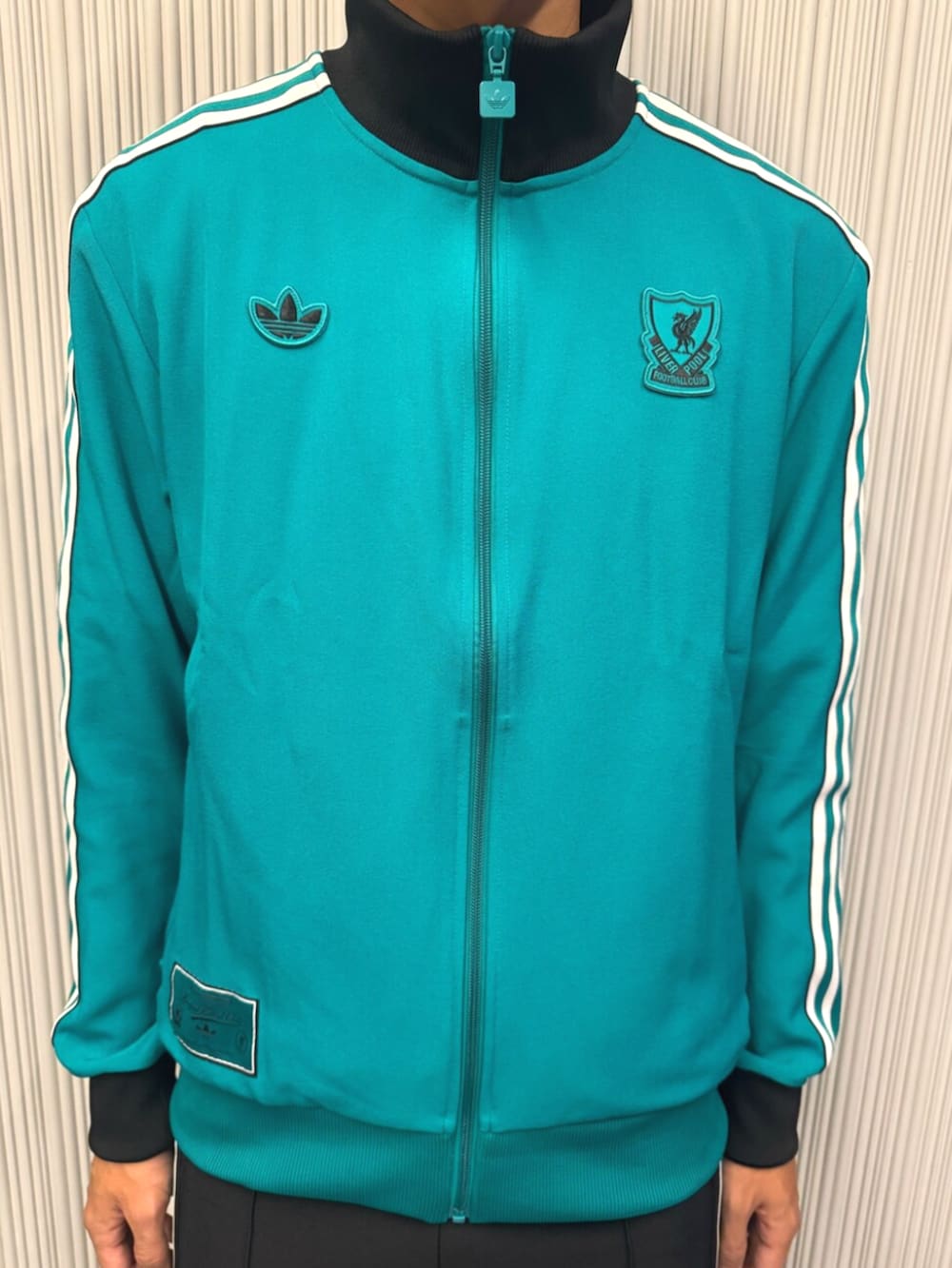 アディダス　XL　トラックジャケット　テラスアイコン　リバプール adidas ジャージ リバプールFC テラスアイコン トラックトップ
