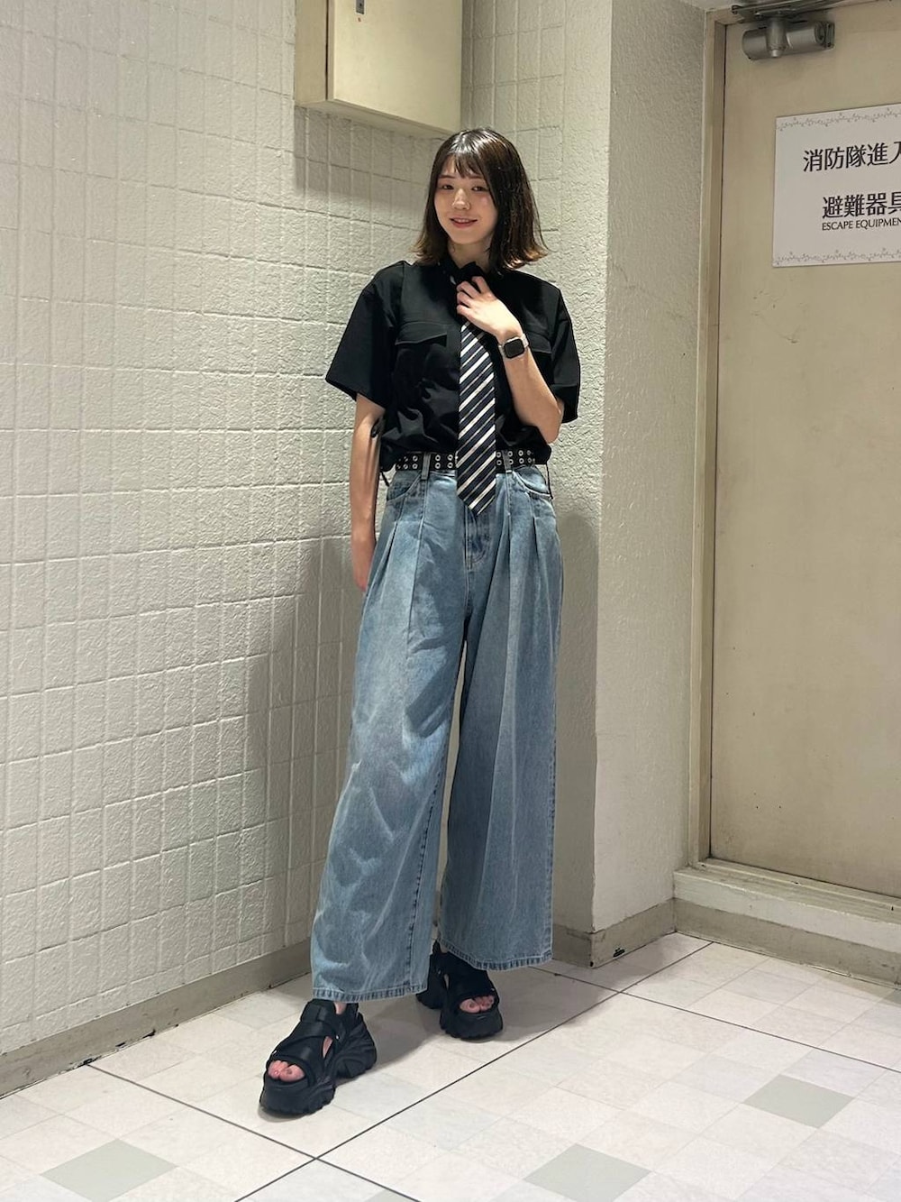 「高身長、個性派、ORiental TRaffic、WA ORiental TRaffic、大人カジュアル、サンダル、スニーカーソール、厚底、厚底サンダル、スポーツサンダル、スポサンコーデ、スポサン」｜「ORiental TRafficの2025春夏新作 ボリュームスニーカーソールサンダル/51224（サンダル、ブラック系）」を使った、moekaさん（レディース・174cm）の夏コーディネートの2枚目の写真