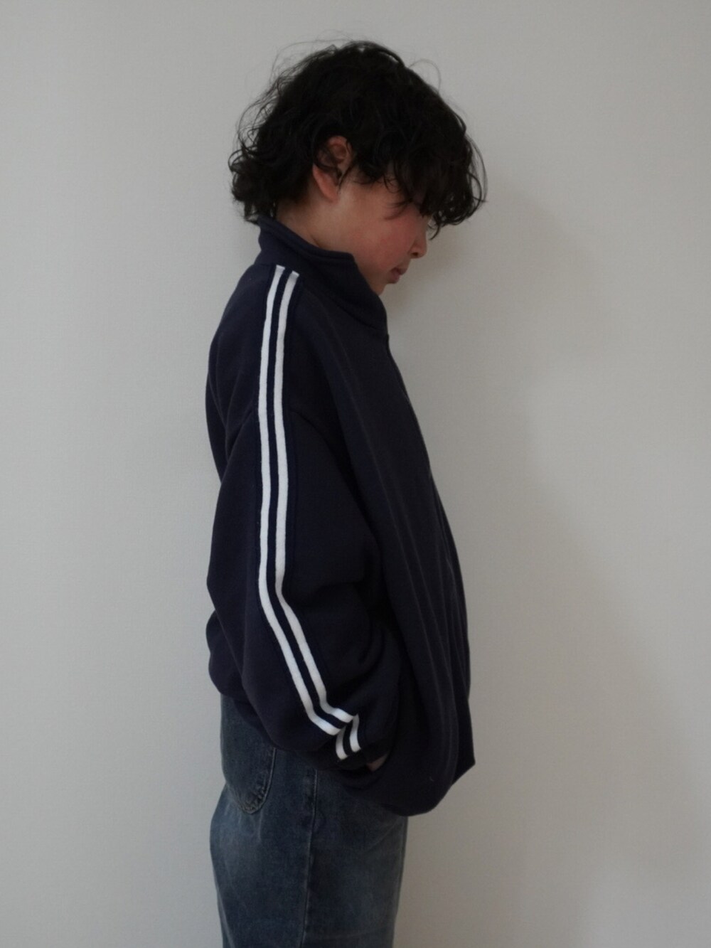 「韓国子供服、キッズファッション、キッズコーデ、6歳、男の子、男の子コーデ、男の子ファッション、キッズ」｜「minibonbonのアイテム（ジャケット/アウター、ブルー系）」を使った、3kids monさん（キッズ・123cm）の夏コーディネートの3枚目の写真