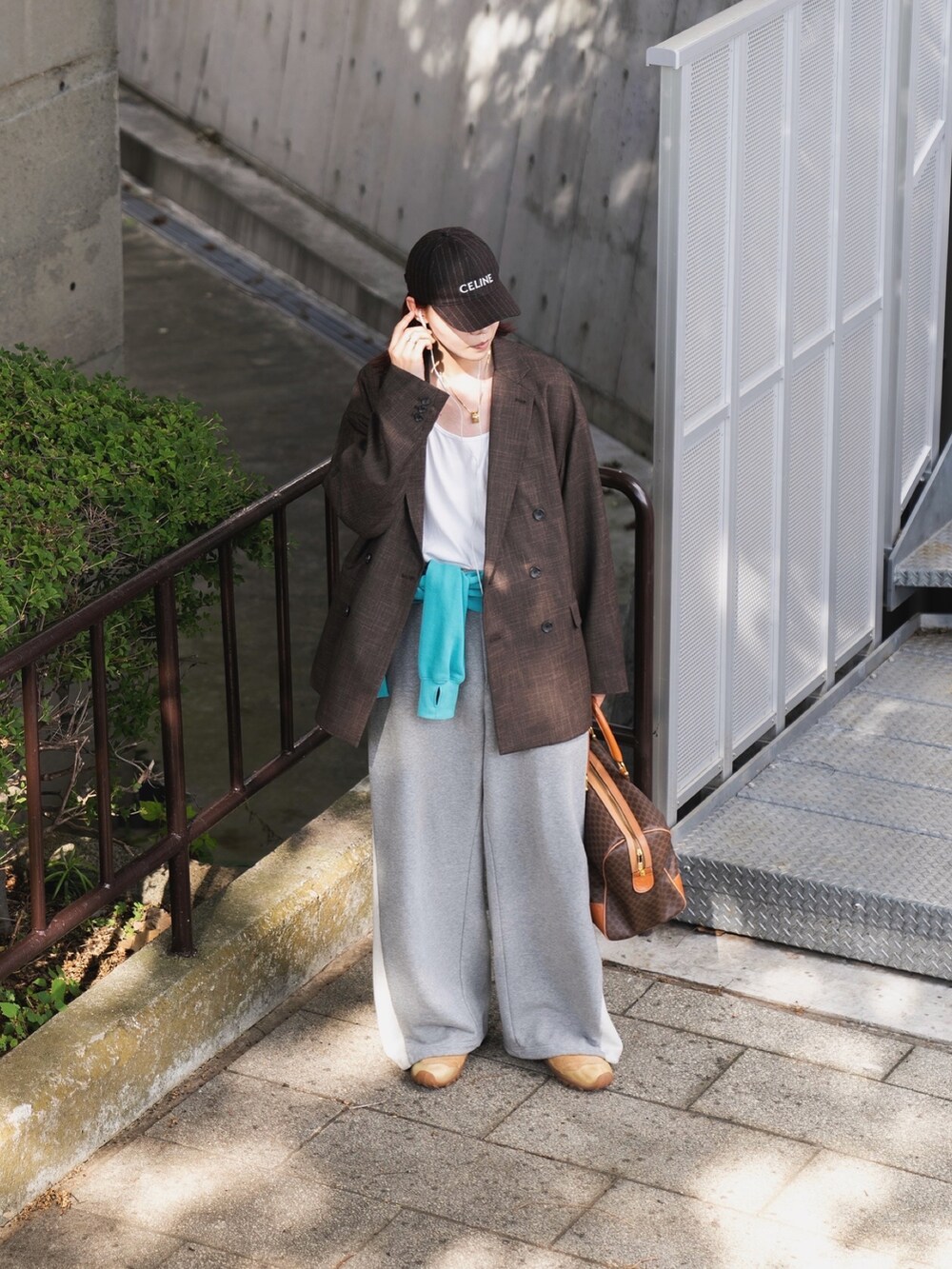 CELINE グレー 痒い ダブルブレスト ジャケット 売買された 