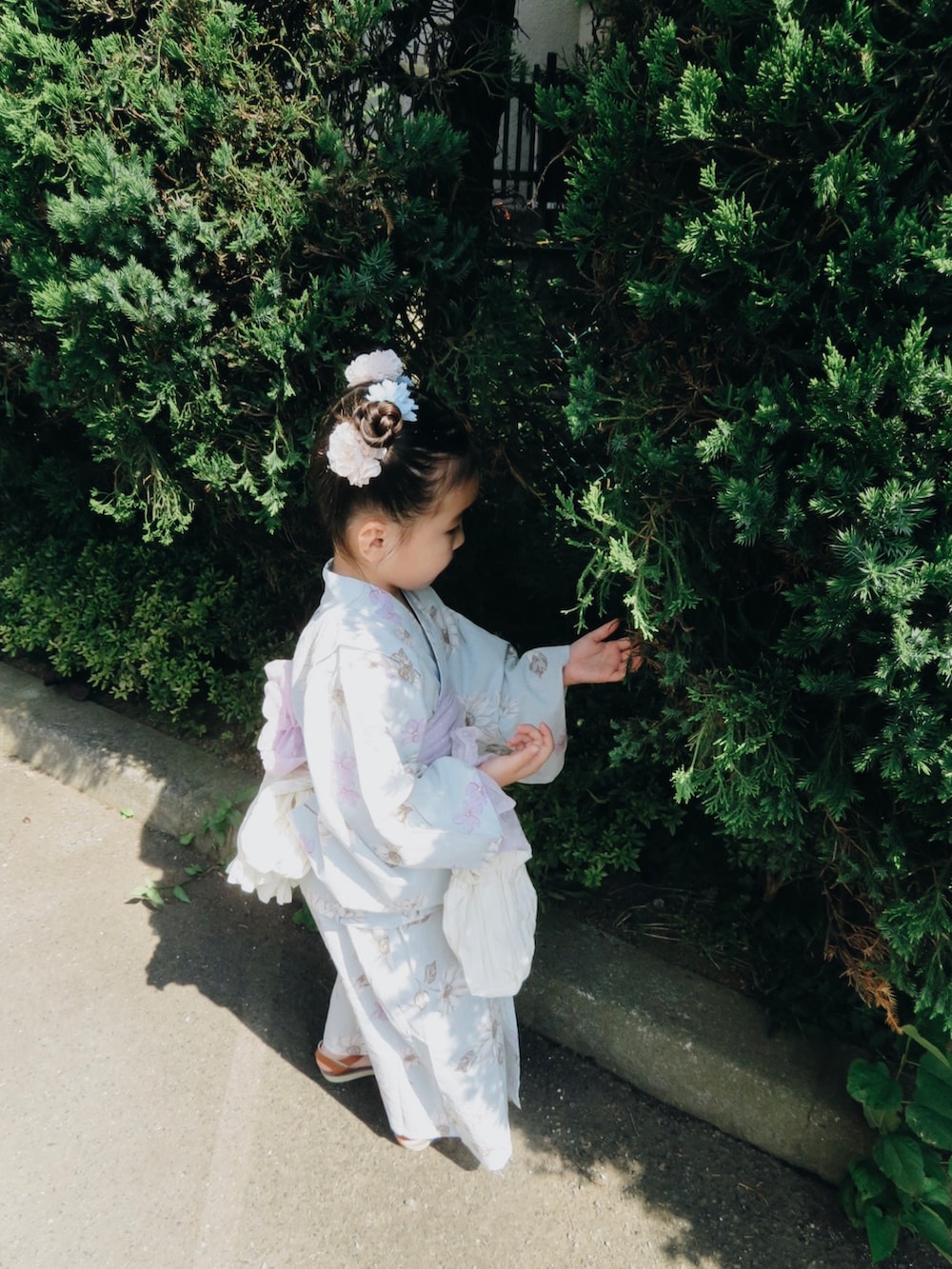 「浴衣、浴衣女子、夏コーデ、今日のコーデ、お出かけコーデ、キッズコーデ、キッズファッション、女の子コーデ、おんなのこ、4歳」｜「apres les coursの【帯2本・巾着セット】あぷれのはんなり浴衣（浴衣、ブルー系）」を使った、yukiさん（レディース・154cm）の夏コーディネートの2枚目の写真
