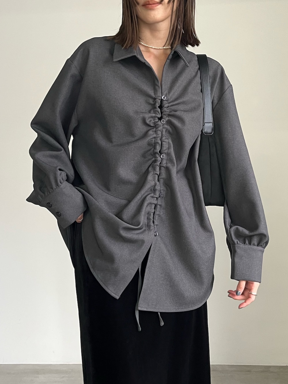 asami(MOCA office)｜select MOCAのショルダーバッグを使った