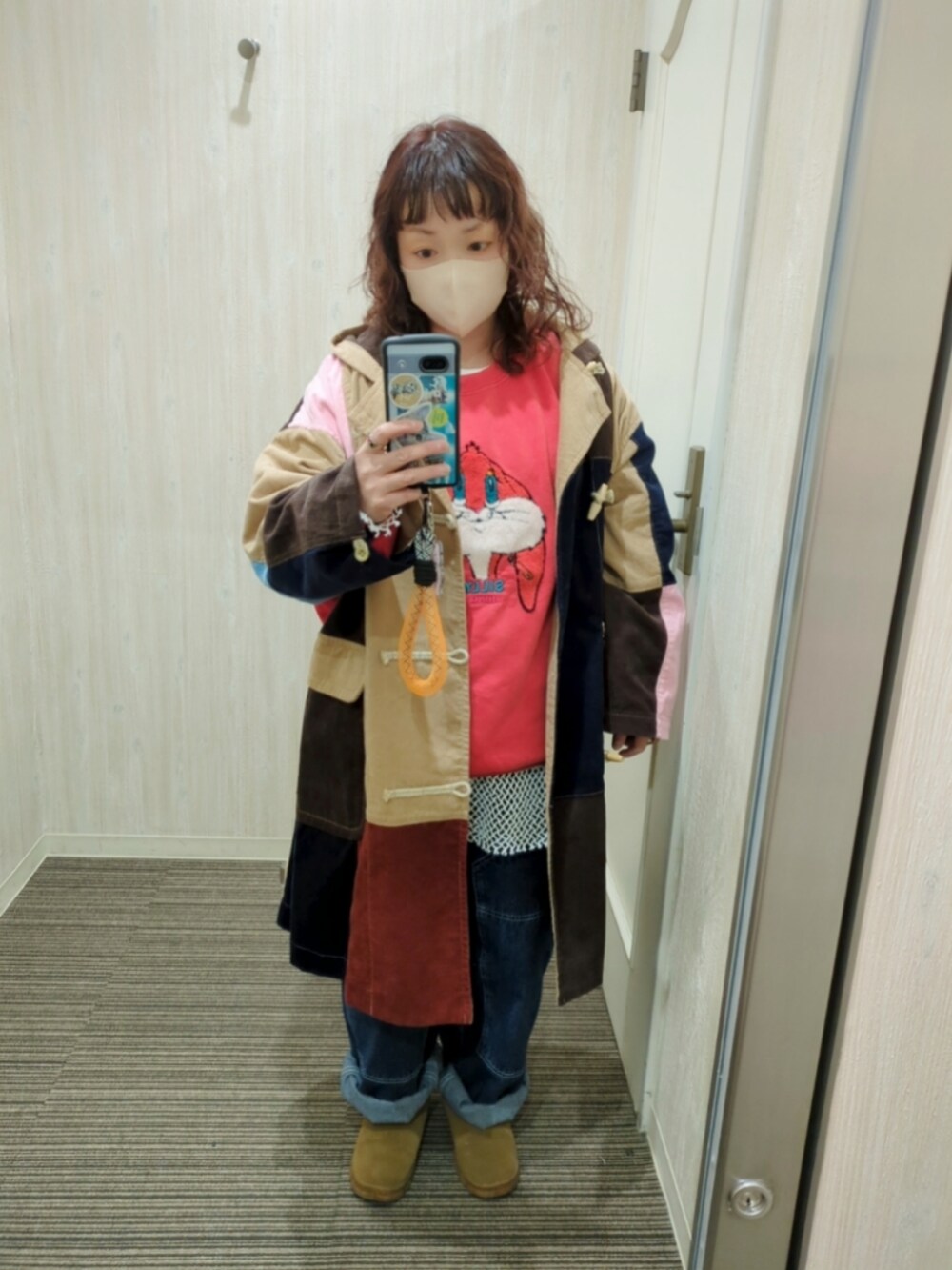 「RNAのアイテム（ダッフルコート、ベージュ系）」を使った、mocoさん（レディース・150cm）の秋コーディネートの2枚目の写真
