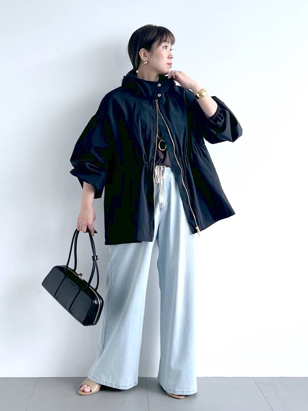 「ピアス、BARNYARDSTORM、Mazell、春コーデ、体型カバー、着痩せ・細見え、ベーシック/シンプル、骨格ストレート、バッグ、サンダル、ローファー、ワイドパンツ、アウター、春アウター」|「BARNYARDSTORMのBARNYARDSTORM / 【スタイリスト若狭恵美さんご紹介アイテム】中空セミサークルピアス(ピアス(両耳用)、その他)」を使った、あべさん(レディース・159cm)の春コーディネートの6枚目の写真