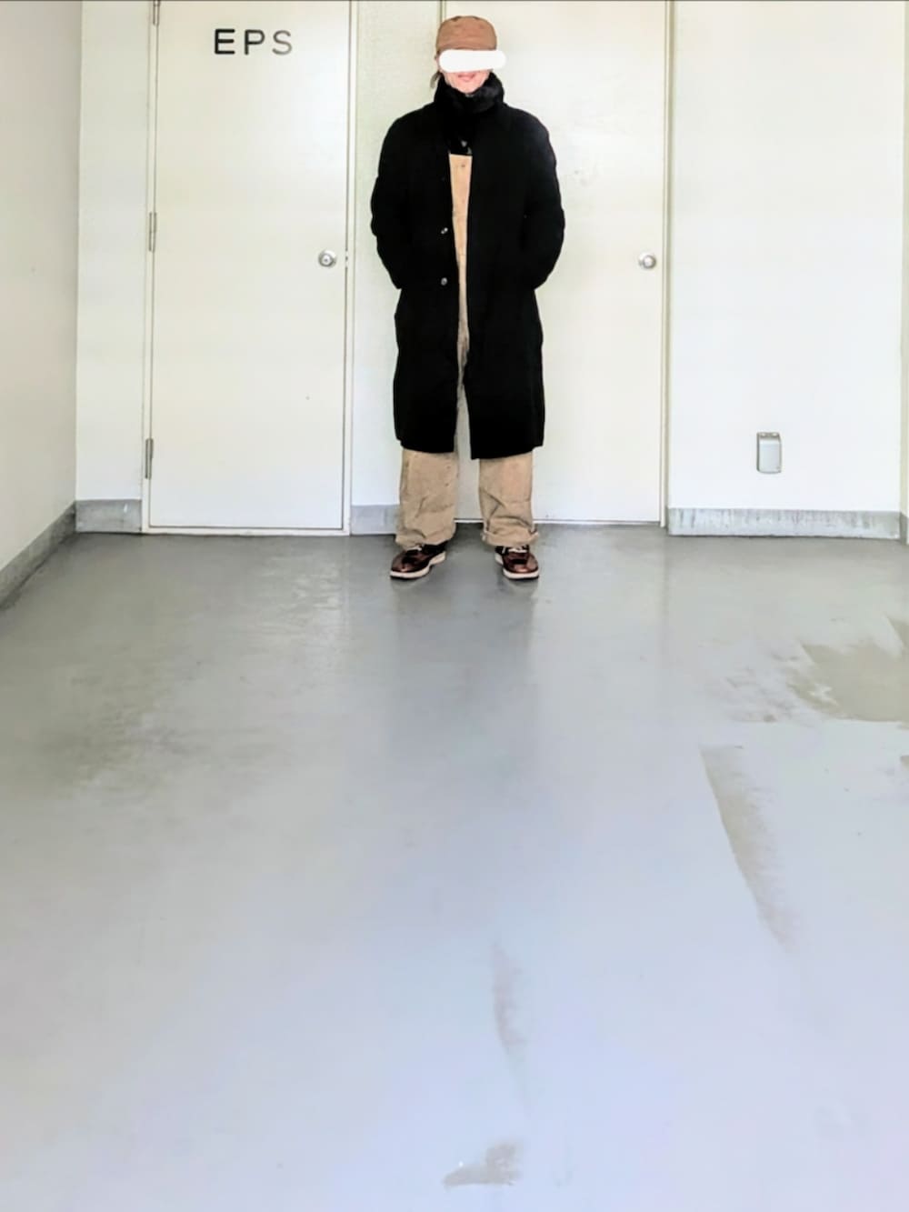 「真冬のあったかスタイル、マフラーぐるぐる、メンズファッション、お洒落さんとつながりたい、今日のコーデ、大人カジュアル、エンポリオアルマーニ、ボア、ストール、ストールぐるぐる、ストールコーデ、オーバーオール、古着、古着MIX、古着コーデ」｜「USEDのアイテム（ドレスシューズ、ブラウン系）」を使った、kazuhiroさん（メンズ・176cm）の冬コーディネートの2枚目の写真