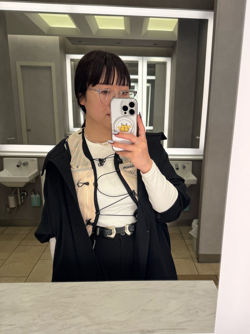 「春めき満開コーデ、韓国ファッション、スポーツミックス」｜「SALOMONのアイテム（ベスト、ピンク系）」を使った、みけさん（骨格ウェーブ・レディース・157cm）の春コーディネートの2枚目の写真