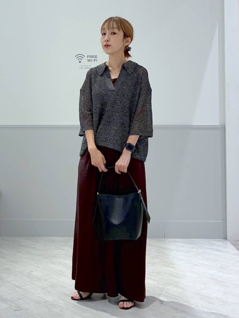 「カジュアル、ママコーデ、ワイドパンツ、サンダル」|「GLOBAL WORKのスペ軽5WAYショルダー/253022(ショルダーバッグ、ブラック系)」を使った、nakamu29さん(レディース・156cm)の夏コーディネートの2枚目の写真