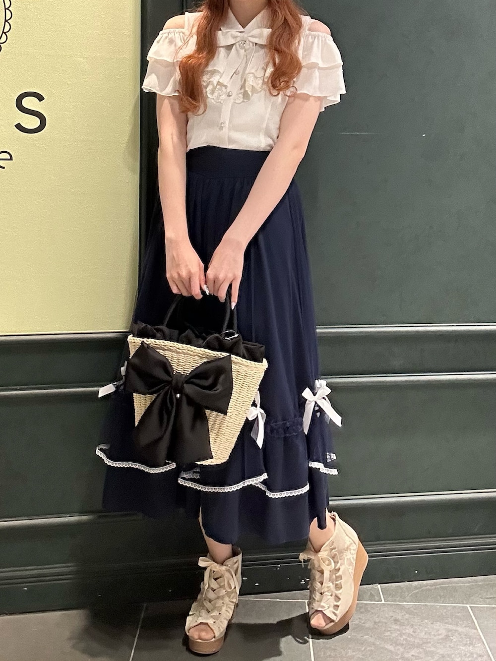 「axes femme POETIQUE、マリン、マリンコーデ、夏コーデ、海コーデ、海」|「axes femme POETIQUEのマリンチャームリボンブラウス(シャツ/ブラウス、ホワイト系)」を使った、まみ 🎀さん(骨格ナチュラル・レディース・167cm)の夏コーディネートの5枚目の写真