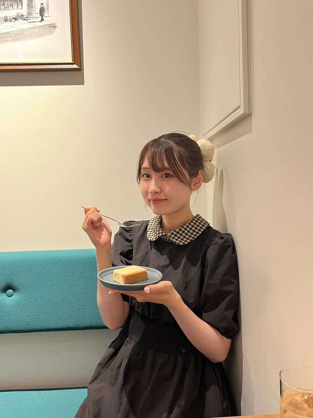 「夏ルックで気分アップ、夏コーデ、大人かわいい、ガーリーコーデ、ワンピーススタイル、フレンチガーリー、meltie、シュシュ、お団子ヘアー、高身長女子、骨格ウェーブ、カフェコーデ、outfit、163cmコーデ、WEARタイアップ」｜「meltieのアイテム（ワンピース、ブラック系）」を使った、𝘴𝘩𝘪𝘰𝘳𝘪さん（骨格ウェーブ・レディース・164cm）の夏コーディネートの2枚目の写真