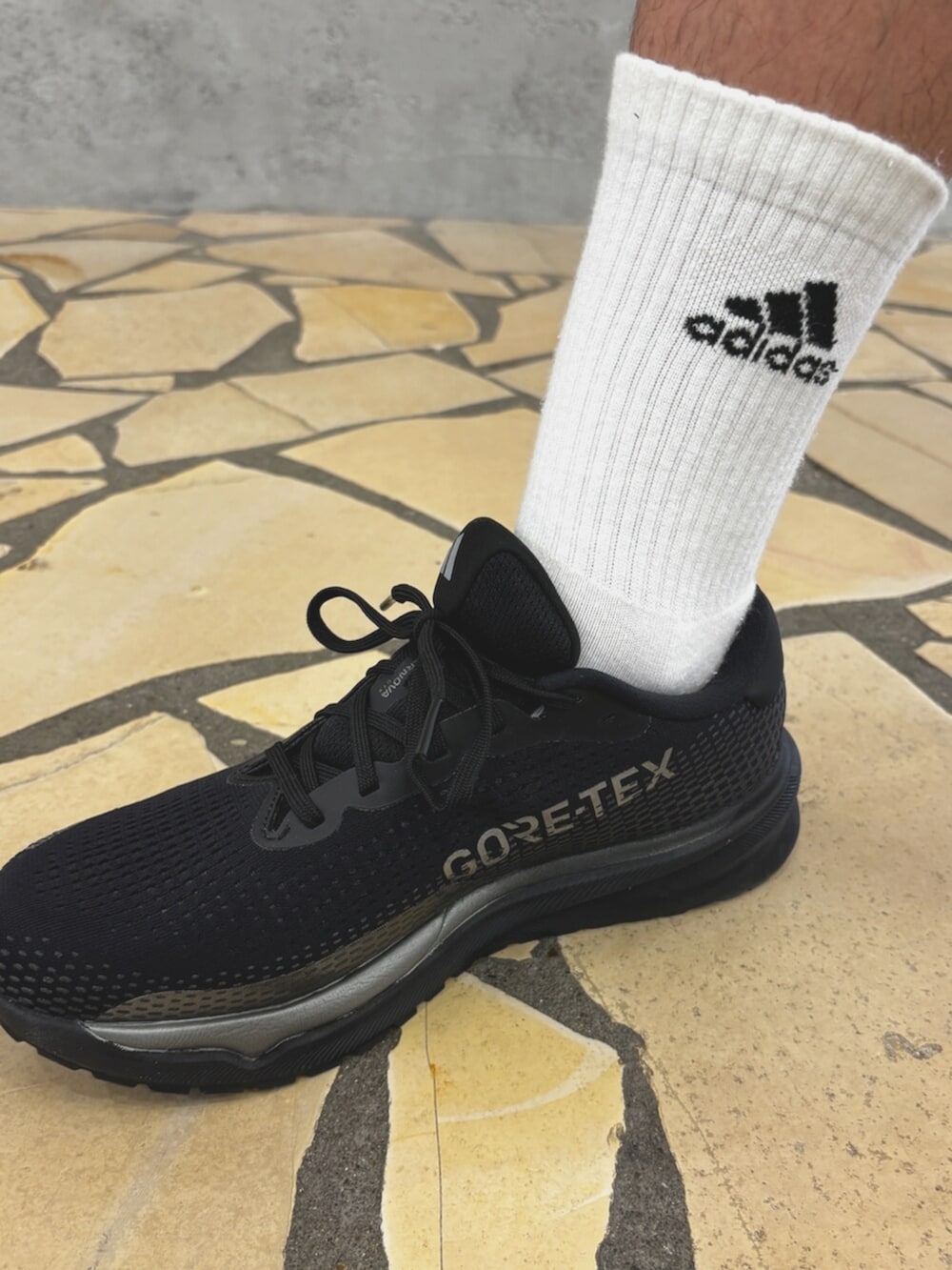 レアル・マドリード 99/00 アウェイユニフォーム、エッセンシャルズ