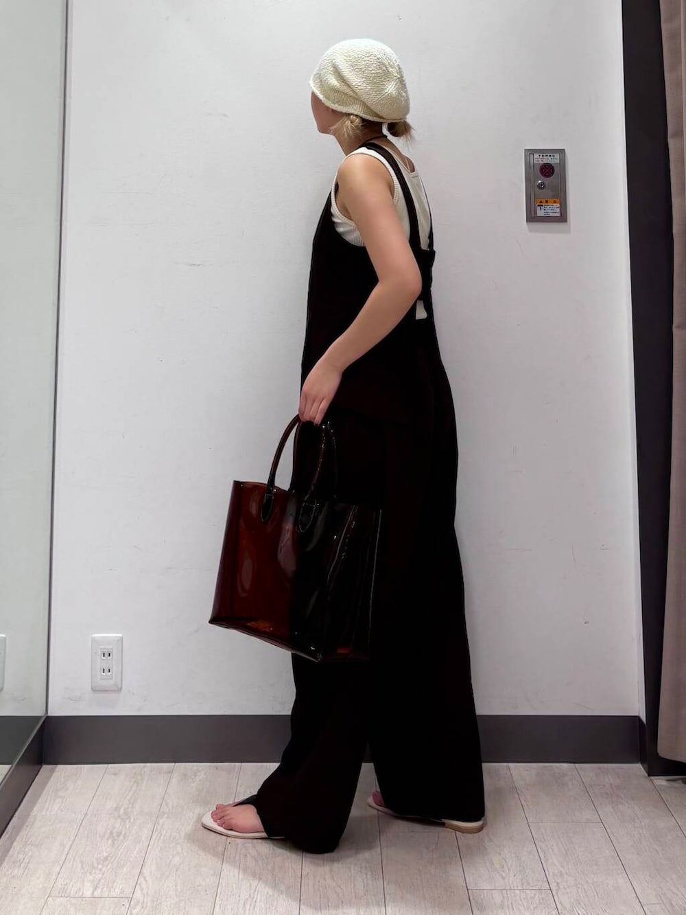 「セットアップ、イージーパンツ、ノースリーブ、タンクトップ、newarrival、urstore、夏物」｜「KBFのクリアトートBAG（トートバッグ、ブラウン系）」を使った、アサイーさん（レディース・160cm）の春コーディネートの2枚目の写真