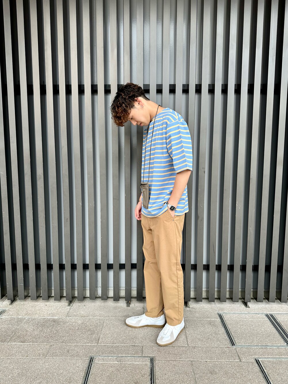 「初夏コーデ、WEARyouthコーデ、オトナカジュアル、休日スタイル、夏コーデ、ストリートコーデ、ストリートファッション、ワイドパンツ、ootd、カジュアル、ビッグT、ボーダーTシャツ、爽やかコーデ」｜「green label relaxingのアイテム（Tシャツ/カットソー、ブルー系）」を使った、nagitoさん（メンズ・183cm）の夏コーディネートの2枚目の写真
