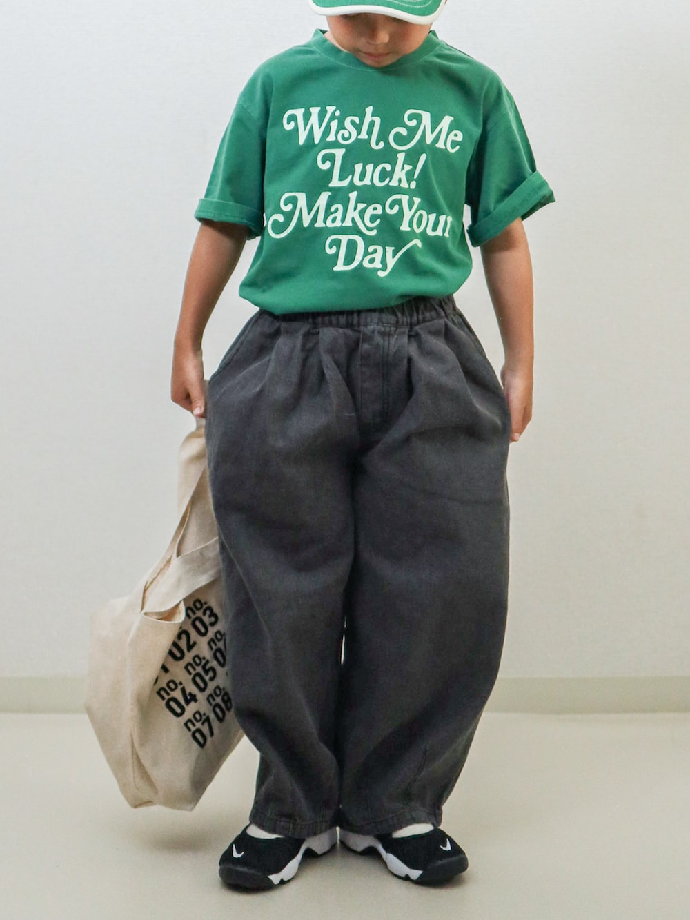 ma-kunさんの「ビンテージロゴ半袖Tシャツ■80～140cm（MAKE YOUR DAY）」を使ったコーディネートの3枚目の写真