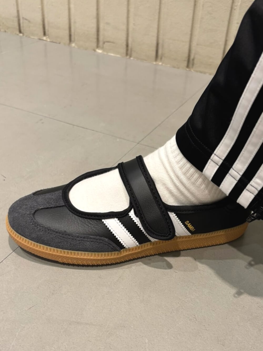 「adidas、adidas originals、アディダス、アディダスオリジナルス、サンバ、スリーストライプス、クロップドトップス」｜「adidasのスリーストライプス 半袖ベビーTシャツ / アディダスオリジナルス adidas Originals（Tシャツ/カットソー、ホワイト系）」を使った、Yuzuさん（レディース・155cm）の夏コーディネートの4枚目の写真