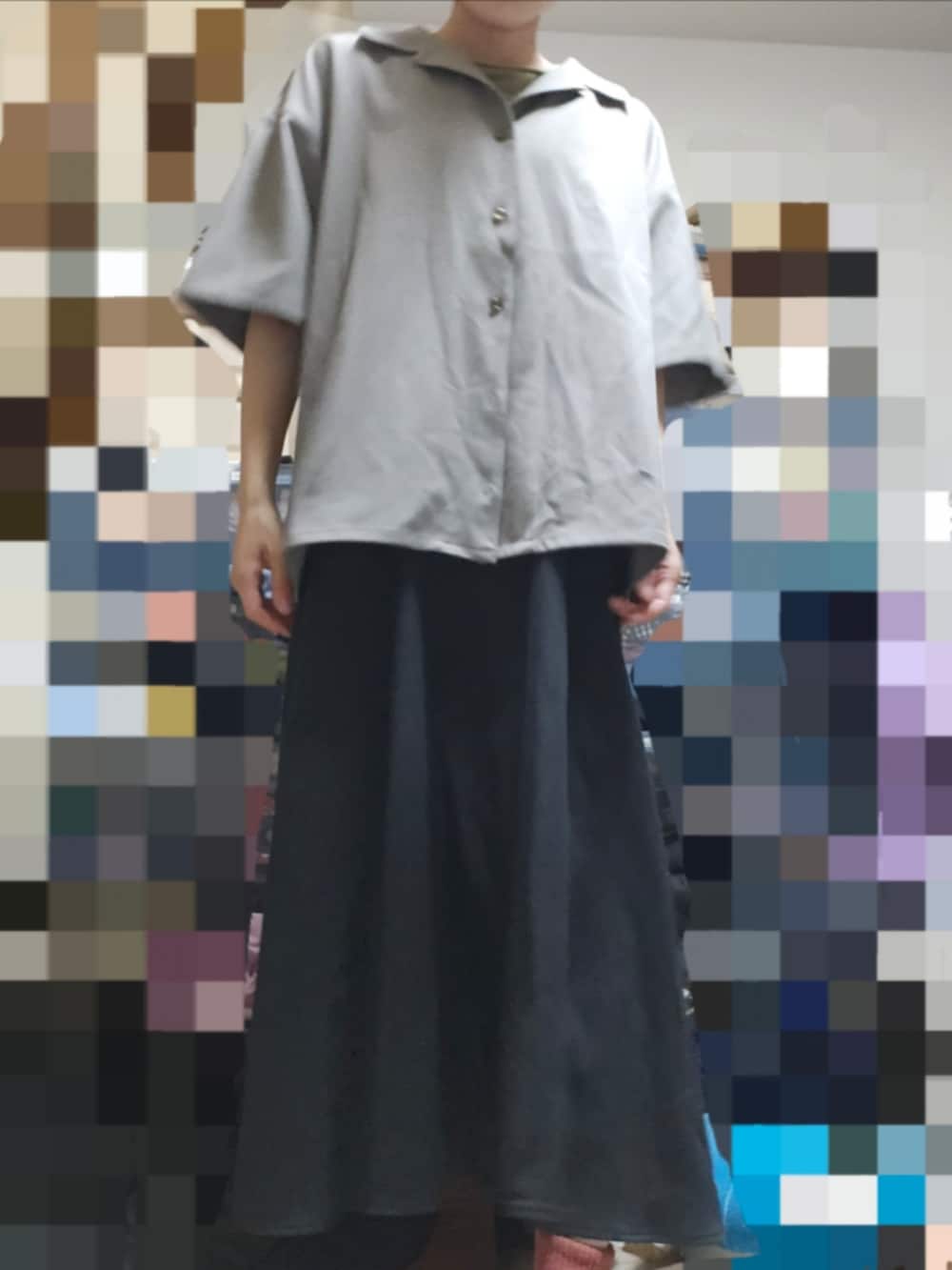 「夏、オトナ女子、お出かけコーデ、低身長、ワンピース」｜「ehka sopoのアイテム（シャツ/ブラウス、グレー系）」を使った、つばめさん（骨格ナチュラル・レディース・150cm）の夏コーディネートの2枚目の写真