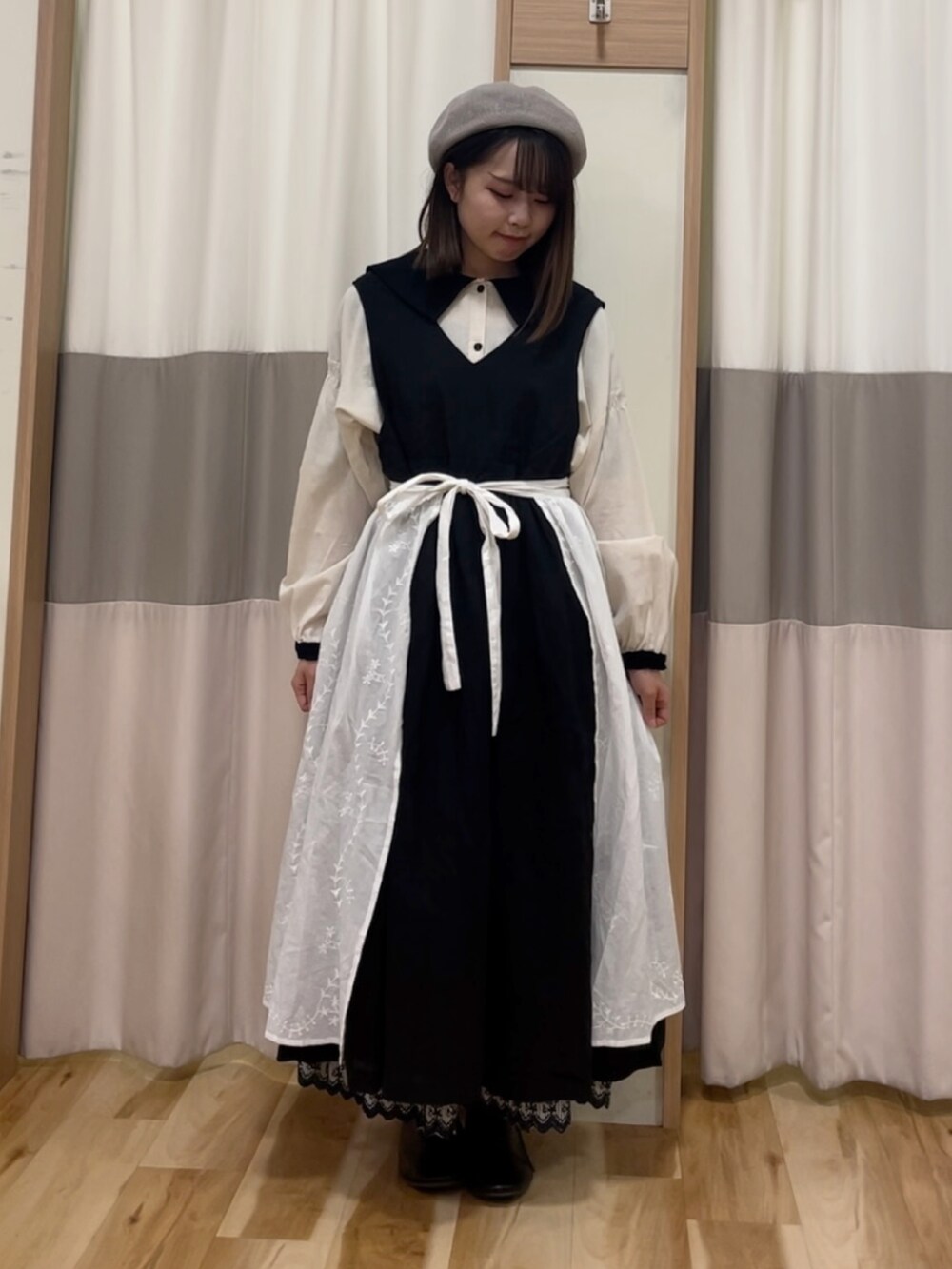 「Samansa Mos2、SM2、サマンサ モスモス(Samansa Mos2)、低身長コーデ、春コーデ、kazumiコラボ、ワンピース」｜「Samansa Mos2の配色前後2WAYブラウス（シャツ/ブラウス、ベージュ系）」を使った、ayuさん（レディース・150cm）の冬コーディネートの2枚目の写真