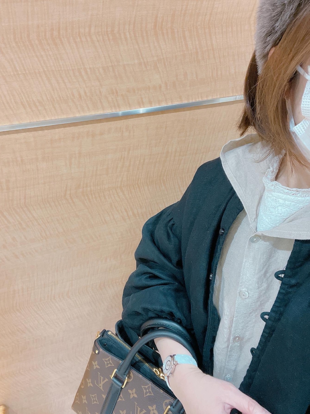 「サマンサ モスモス(Samansa Mos2)、Samansa Mos2、BEAMS BOY、LouisVuitton、ルイヴィトン、リネン、大人ガーリー、大人かわいい、ヘアバンド、ワンピース、ブラウス、koos、ナチュラル」｜「s＊mam +のアイテム（ワンピース、ベージュ系）」を使った、haru061623さん（レディース・154cm）の冬コーディネートの3枚目の写真