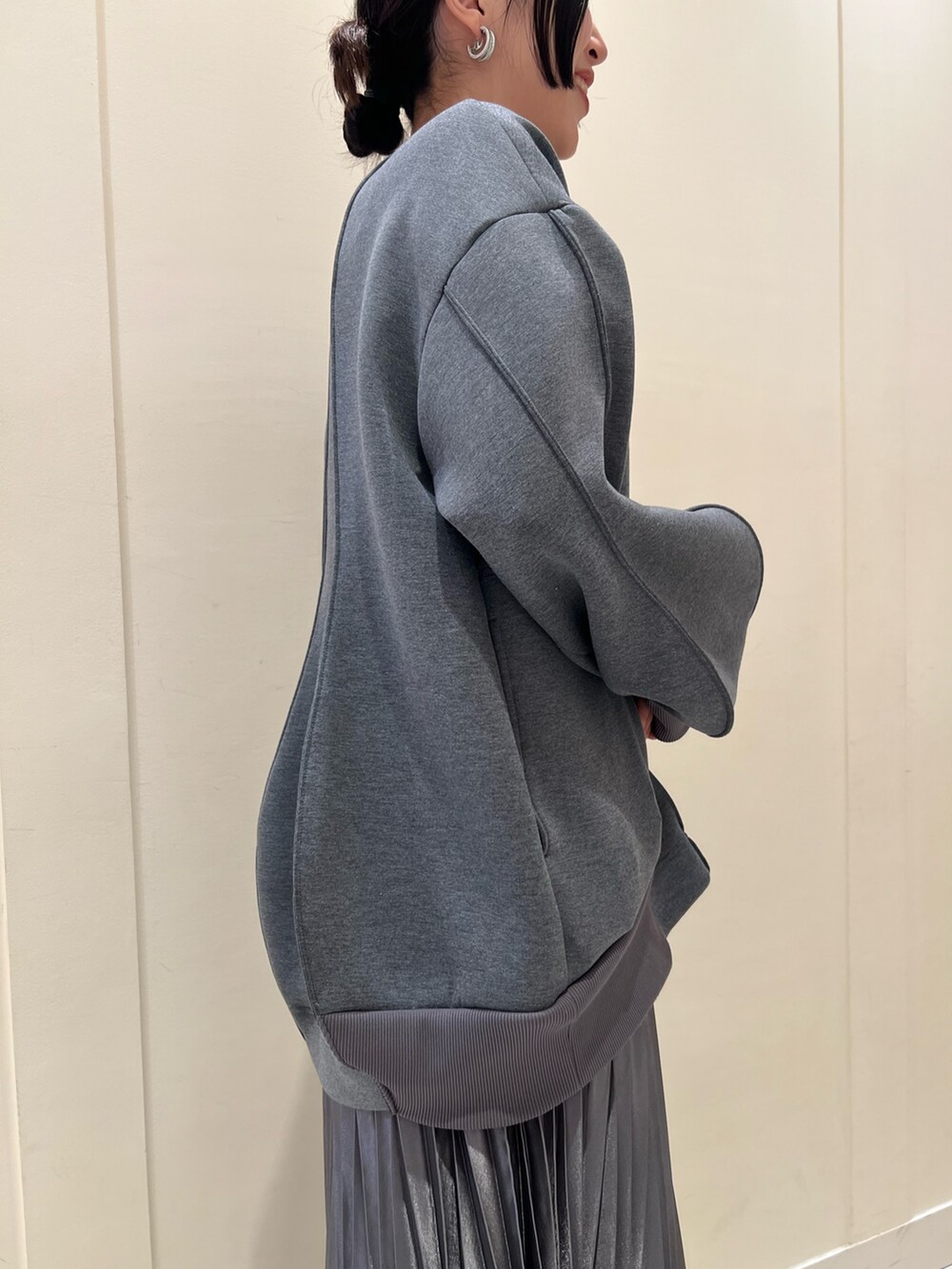 UN3D.（アンスリード）LINE COCOON SWEAT グレー スウェット