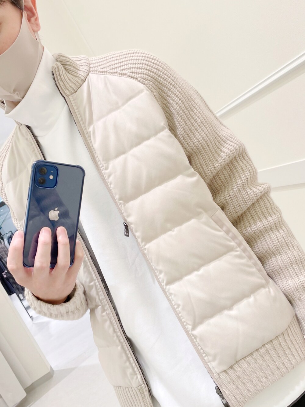 「ダウン、ニットコンビ、カシミヤ、キュプラ」｜「LANVIN collectionのアイテム（ジャケット/アウター、ベージュ系）」を使った、Daisuke Morimotoさん（メンズ・178cm）の秋コーディネートの2枚目の写真