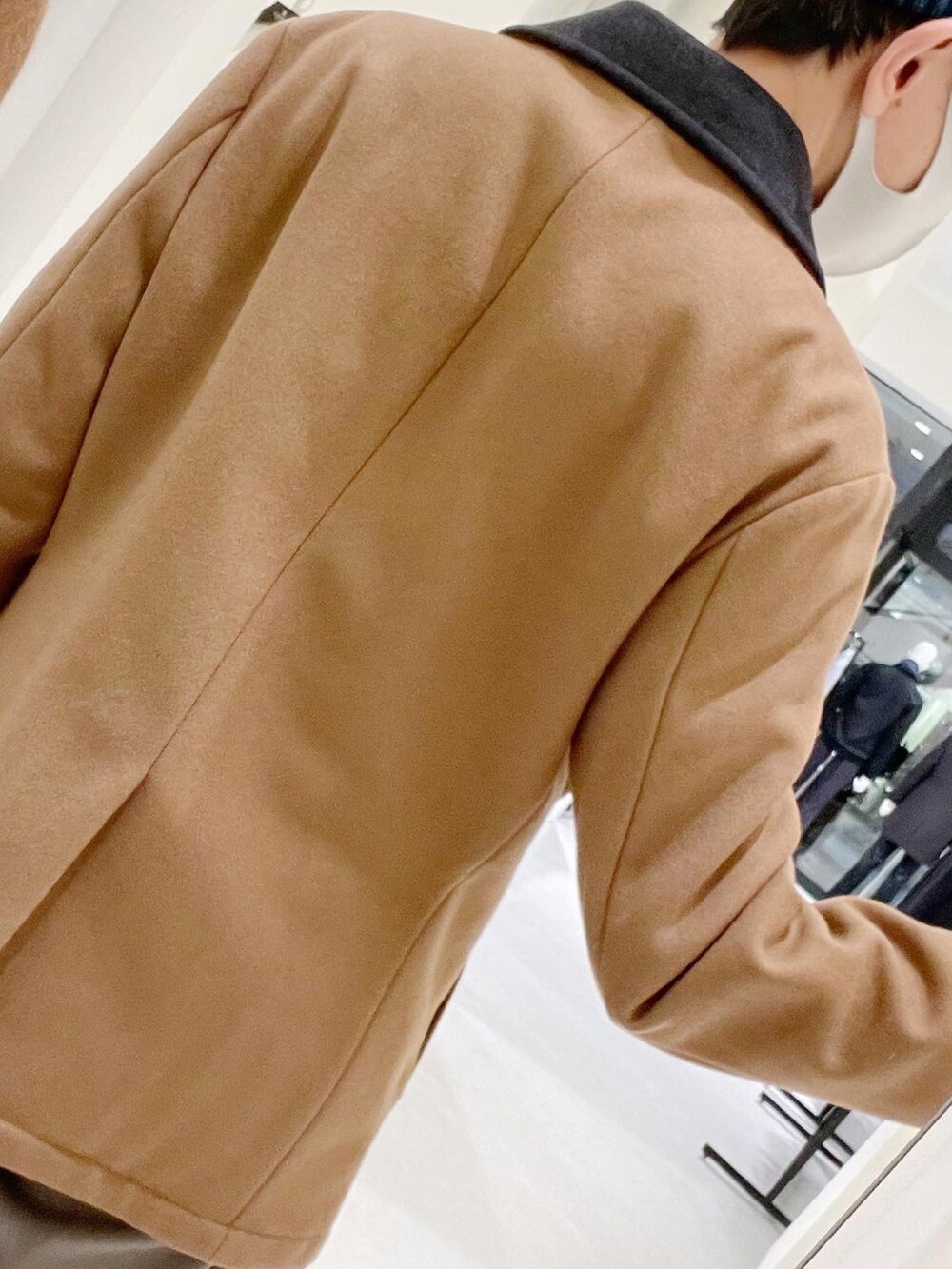 「Pコート、メルトン、冬コーデ、大人カジュアル、ランバンオンブルー、滋賀竜王アウトレット」｜「LANVIN en Bleuのアイテム（ジャケット/アウター、ブラウン系）」を使った、Daisuke Morimotoさん（メンズ・178cm）の秋コーディネートの3枚目の写真