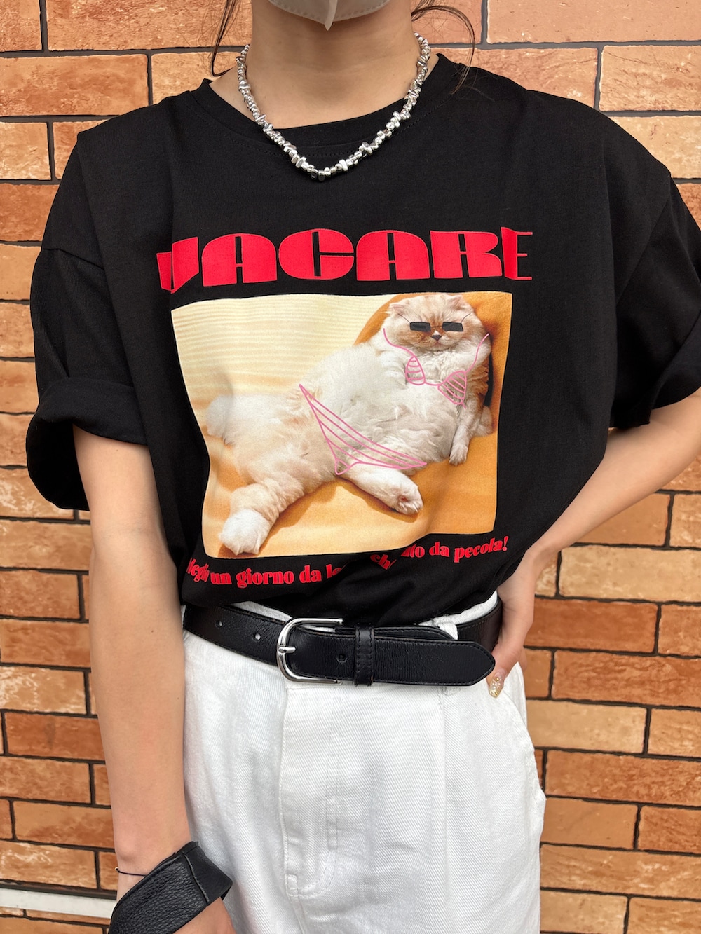 ãã©ãã¯ç³»ã®Tã·ã£ã/ã«ãããœãŒããã¯ã€ãç³»ã®ããã ãã³ããççšããã¬ãã£ãŒã¹ã®æ¥ã³ãŒãã£ããŒãã®4æç®ã®åç