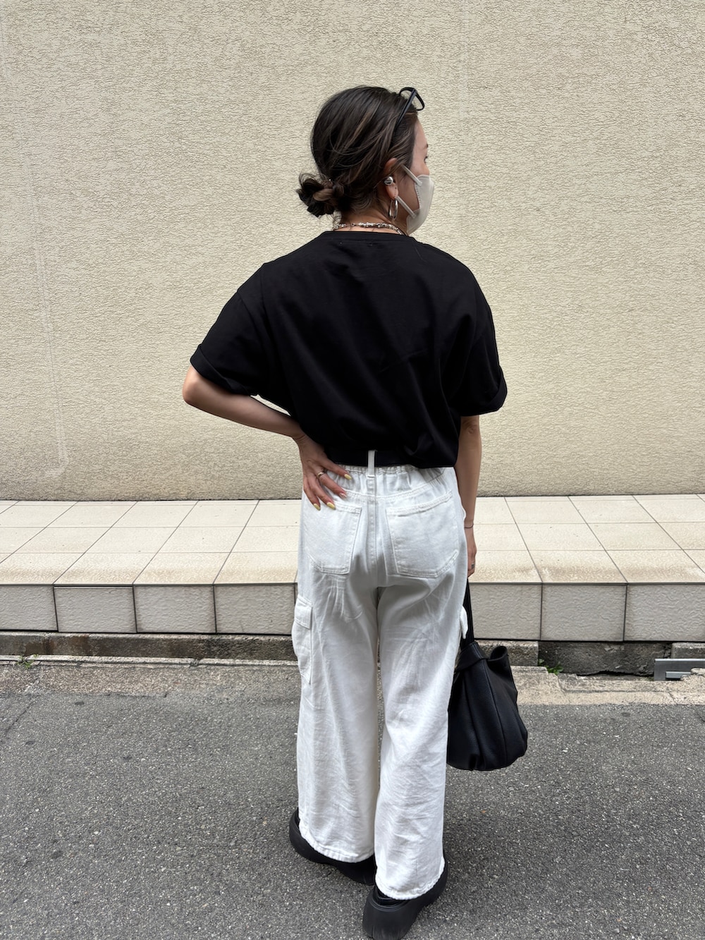 ãã©ãã¯ç³»ã®Tã·ã£ã/ã«ãããœãŒããã¯ã€ãç³»ã®ããã ãã³ããççšããã¬ãã£ãŒã¹ã®æ¥ã³ãŒãã£ããŒãã®2æç®ã®åç