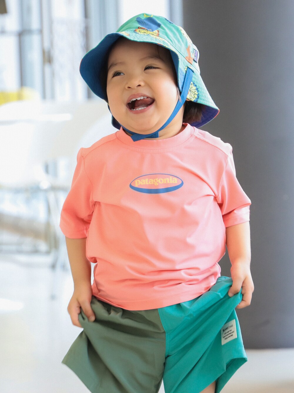 その他のその他パンツを着用したキッズの夏コーディネートの3枚目の写真