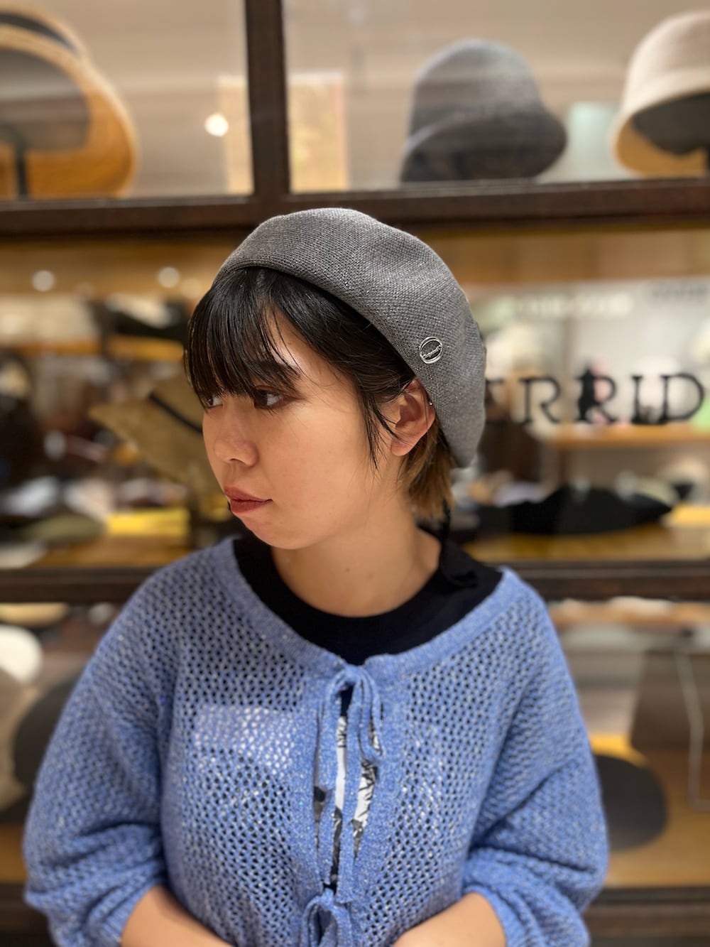 「シャポードオー、大人カジュアルコーデ、ゆるコーデ、override 、ベレー帽、ラメ、お洒落さんとつながりたい、いいね、save、フォローお願いします🤑、相互フォロー、きれいめカジュアル」｜「Chapeau d' OのChapeau d' O Ribbon TH Beret / シャポードオー（ハンチング/ベレー帽、グレー系）」を使った、ﾊﾟェさん（レディース・166cm）の秋コーディネートの2枚目の写真