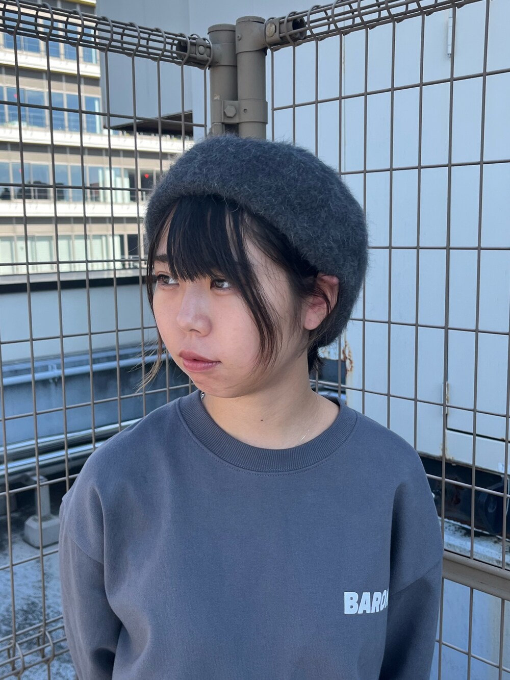 「秋っぽコーデ更新中、お出かけコーデ、おしゃれさんと繋がりたい、シャポードオー、override 、きれいめコーディネート、グレー、高身長女子、女子会コーデ、ビーニー」｜「Chapeau d' Oの【Sweet 11月号掲載】Chapeau d' O  AG Beret Beanie（ハンチング/ベレー帽、グレー系）」を使った、ﾊﾟェさん（レディース・166cm）の秋コーディネートの2枚目の写真