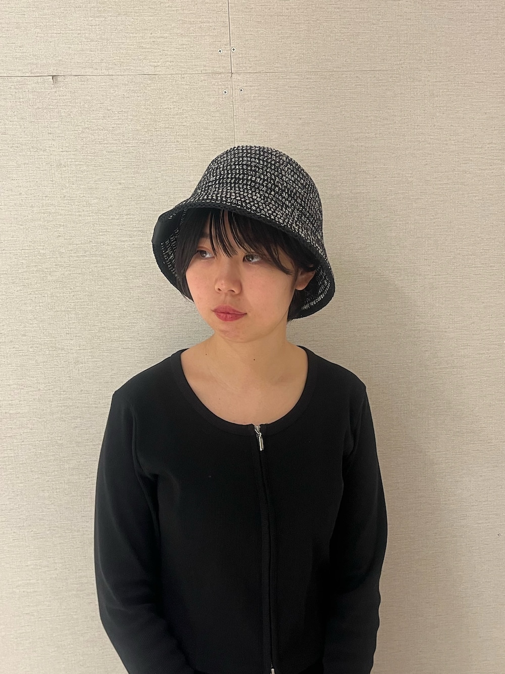 「バケットハット、やっぱり帽子が好き、お出かけコーデ、初夏コーデ、着回しコーデ、きれいめコーディネート、いいね、save、フォローお願いします🤑、シャポードオー、OVERRIDE、override 、override」｜「Chapeau d' OのChapeau d' O  TM Ini-Tab Bucket / シャポードオー（ハット、ブラック系）」を使った、ﾊﾟェさん（骨格ウェーブ・レディース・166cm）の夏コーディネートの3枚目の写真