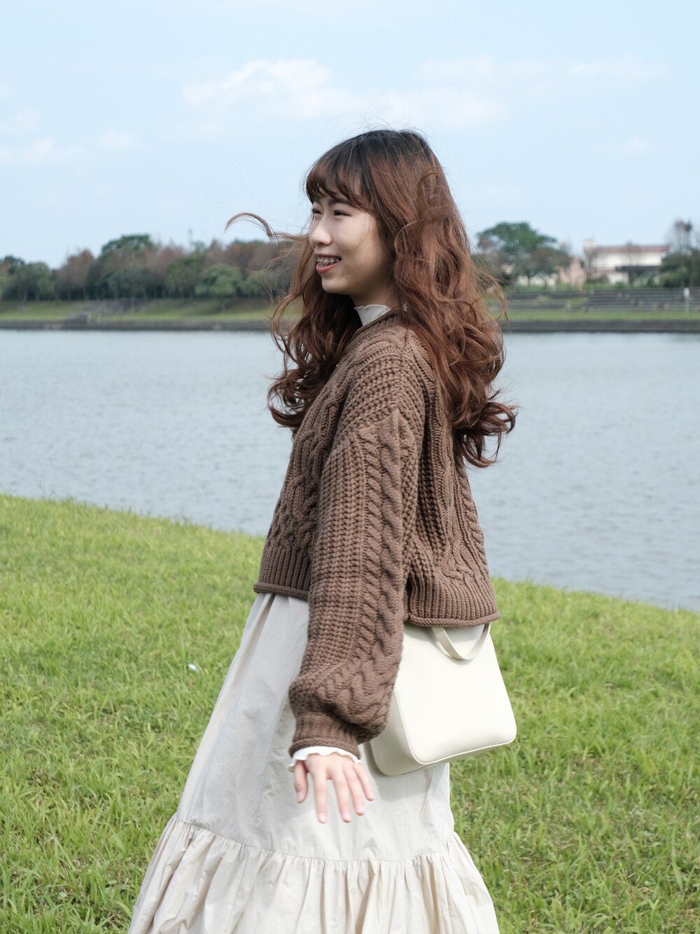 「カジュアルコーデ」｜「select MOCAのアイテム（カーディガン/ボレロ、ブラウン系）」を使った、Anita🍎さん（レディース・163cm）の冬コーディネートの2枚目の写真