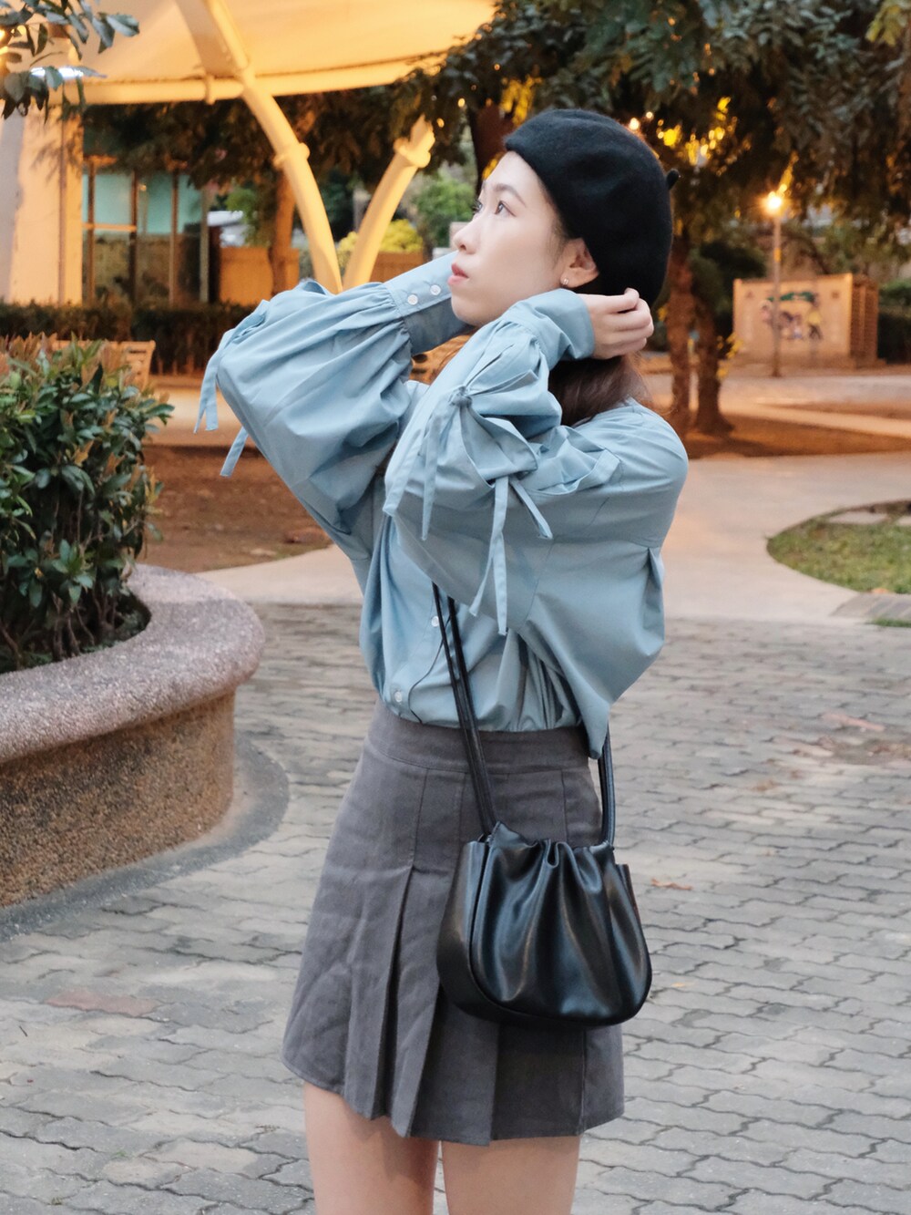 「秋服コーデ」｜「BONLECILLのアイテム（その他トップス、ブルー系）」を使った、Anita🍎さん（レディース・163cm）の秋コーディネートの3枚目の写真